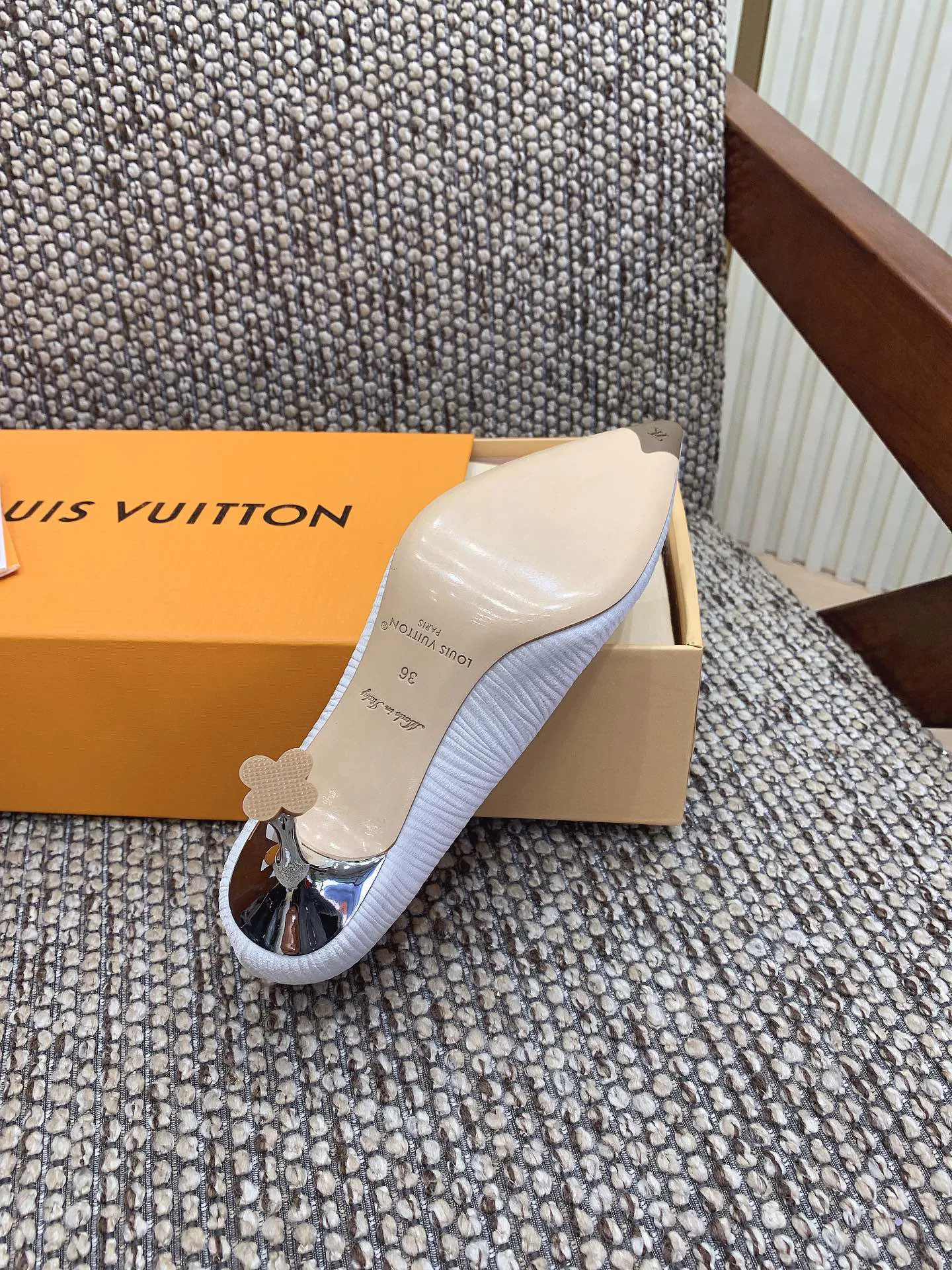 Women's Heels LOUIS VUITTON 18365655