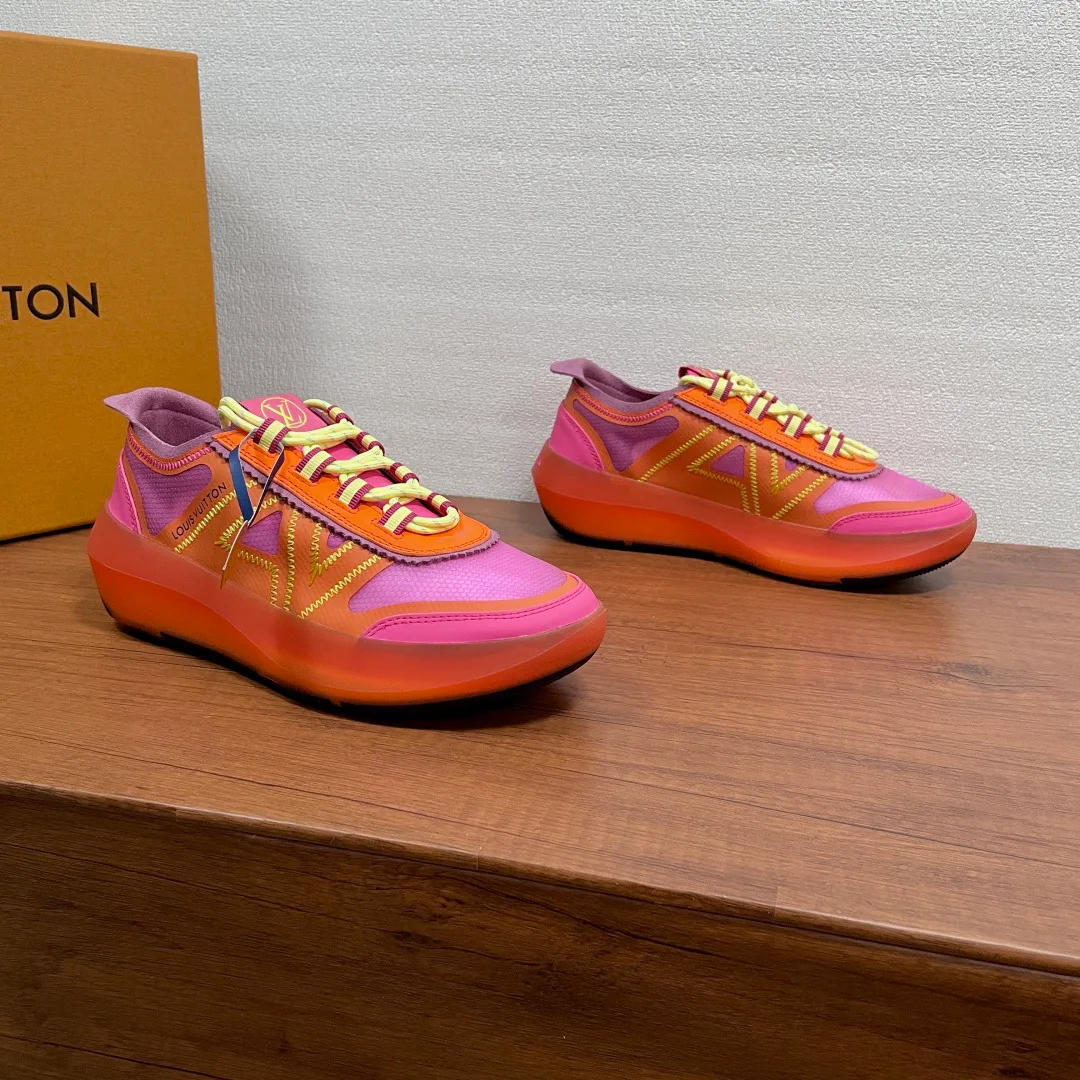 Women's Sneakers LOUIS VUITTON 17542554