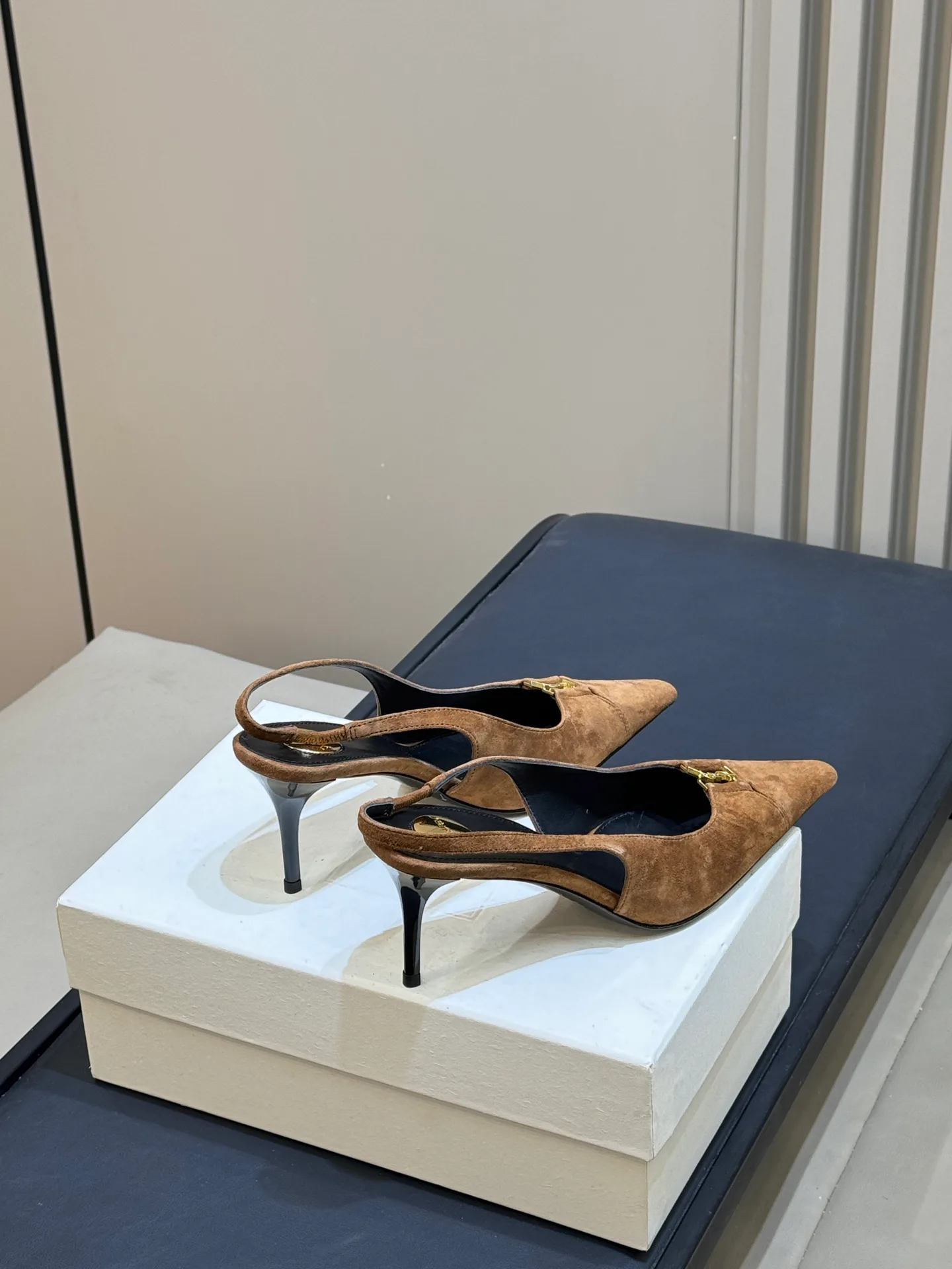 Women's Heels SAINT LAURENT 18073629