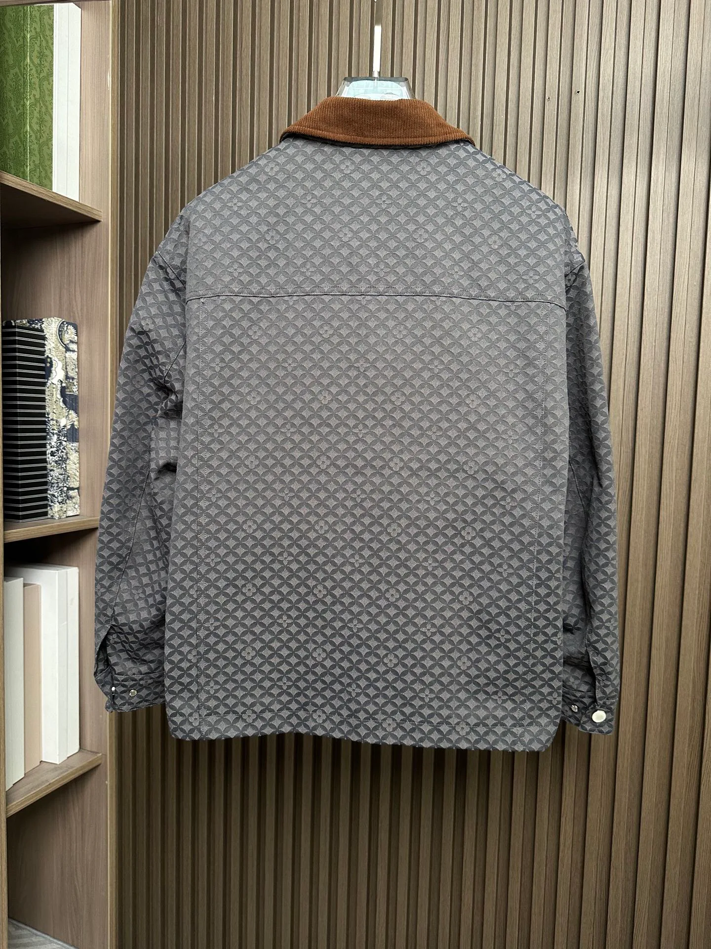 Men's Jackets And Down Jackets LOUIS VUITTON 18109846