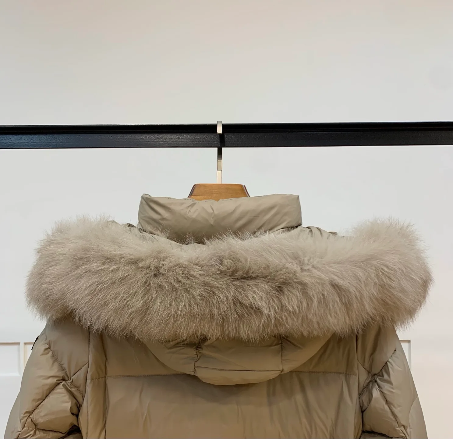 Women's Jackets And Down Jackets BURBERRY 17965237