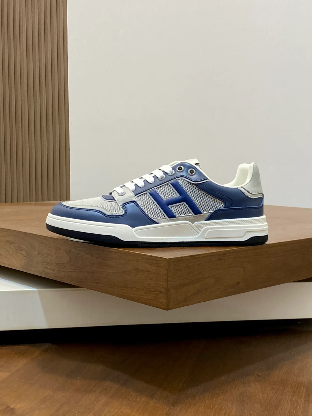 Men's Sneakers HERMES 18449143