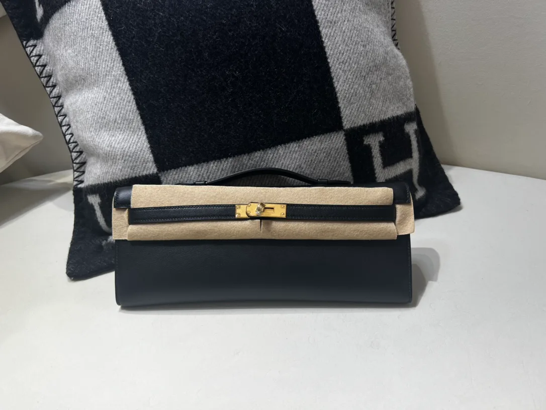 Women's Classic Handbags HERMES 18407648