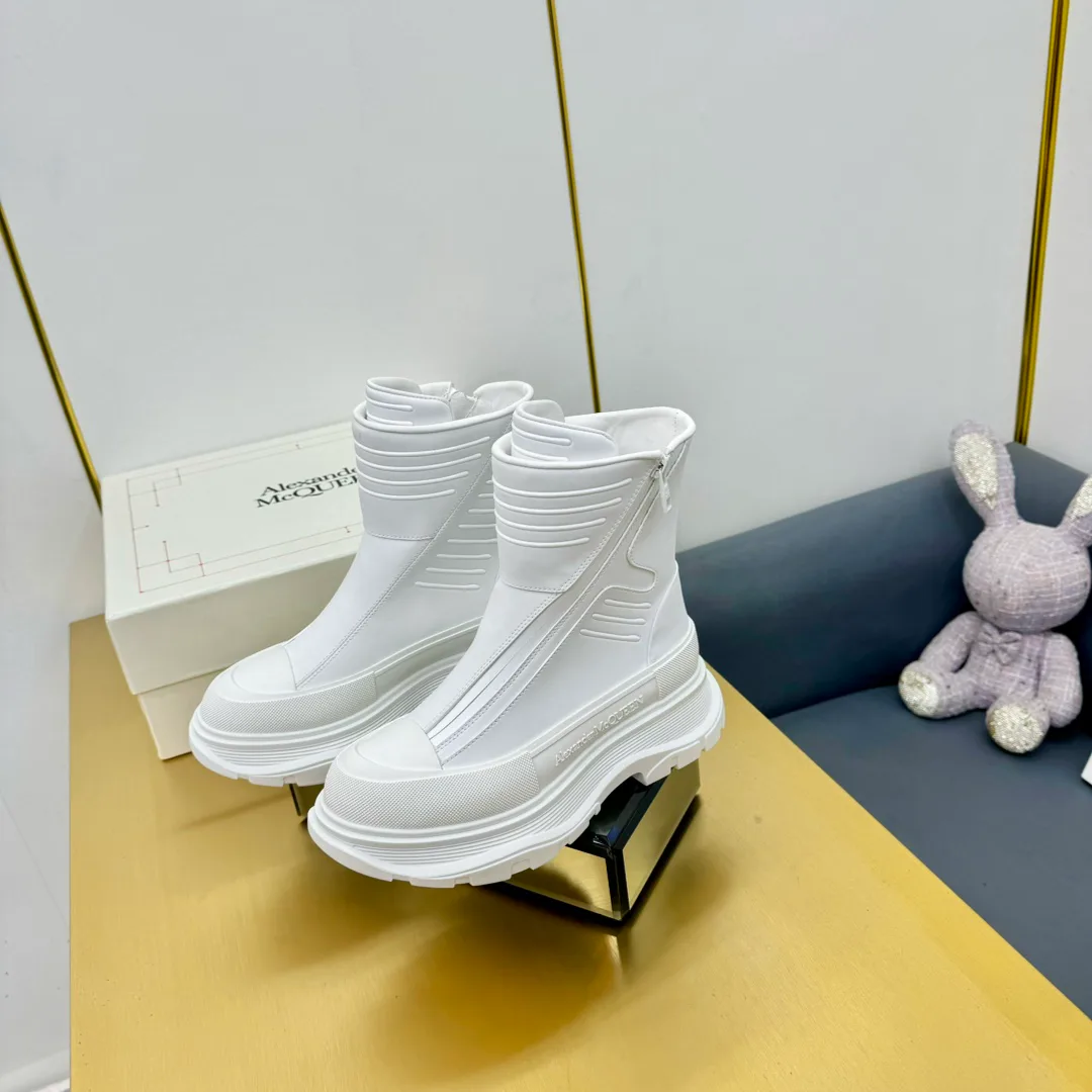 Women's Sneakers ALEXANDER MCQUEEN 18397480