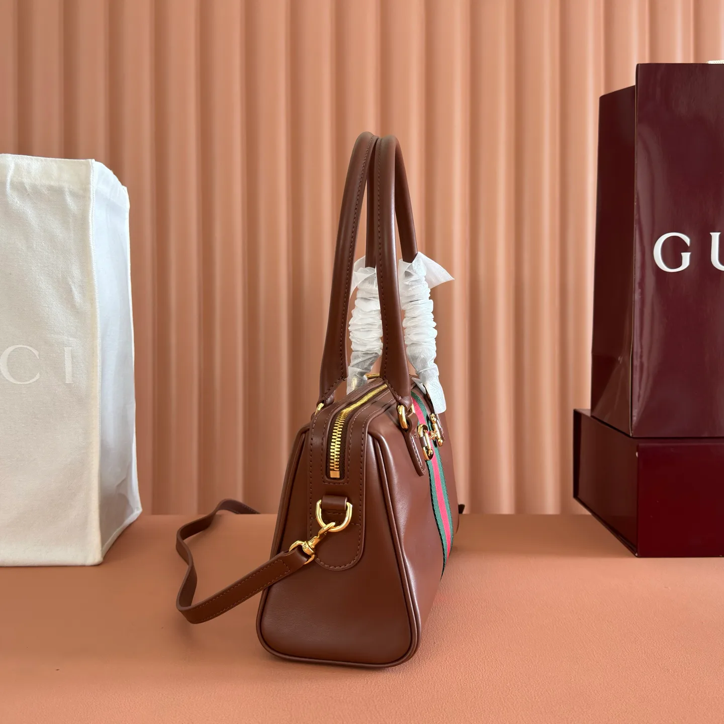 Women's Classic Handbags GUCCI 18004477