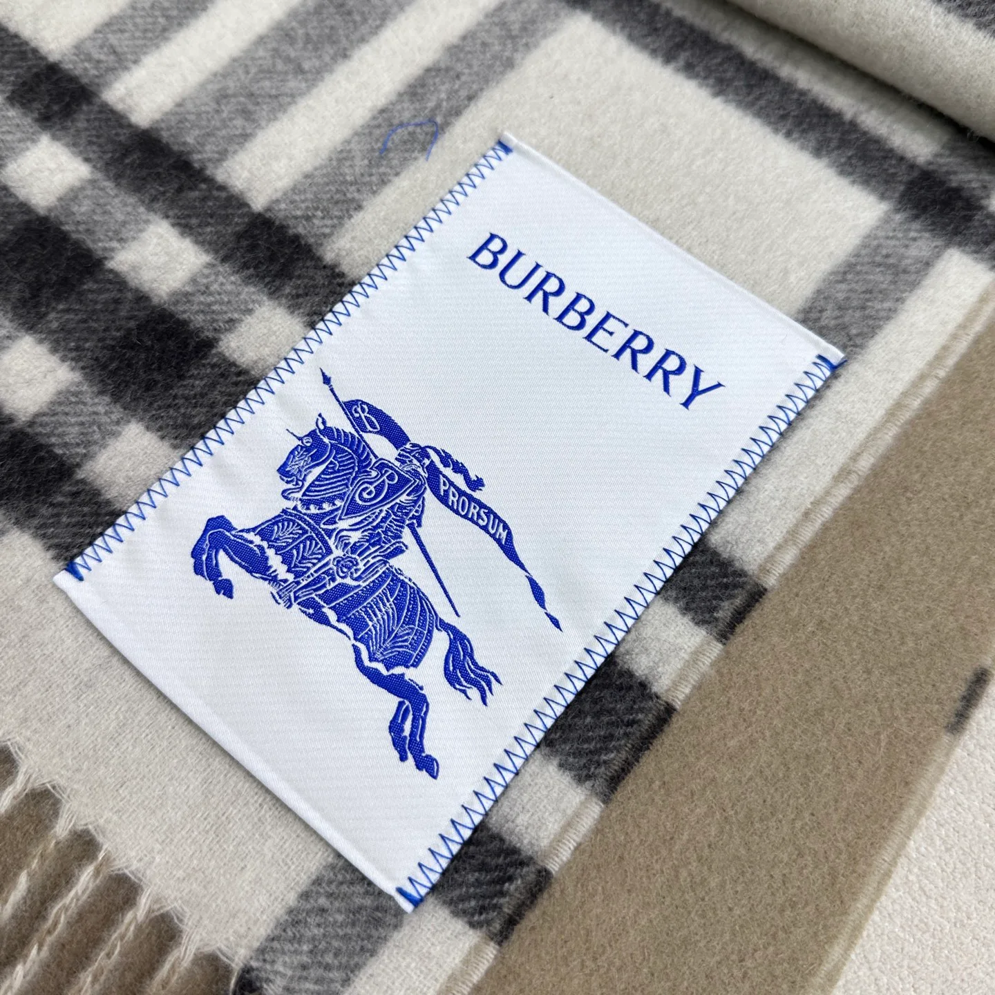 Scarves BURBERRY 18501116