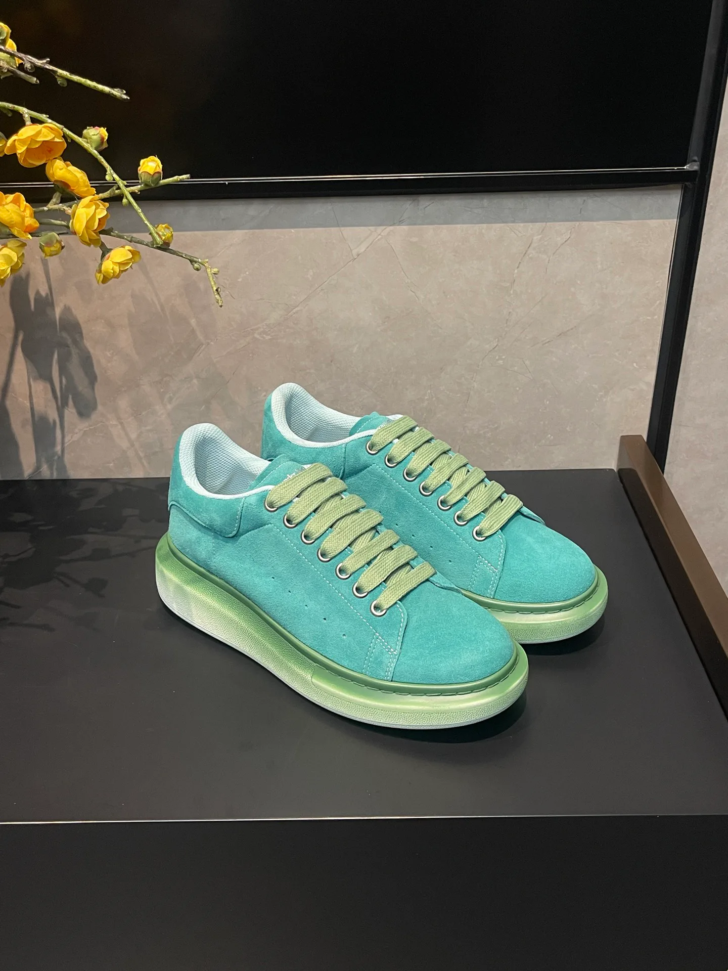 Women's Sneakers ALEXANDER MCQUEEN 17827922