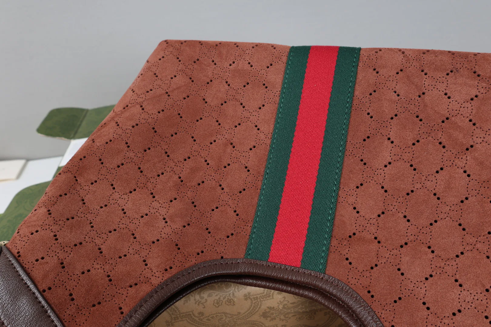 Women's Classic Handbags GUCCI 18004289
