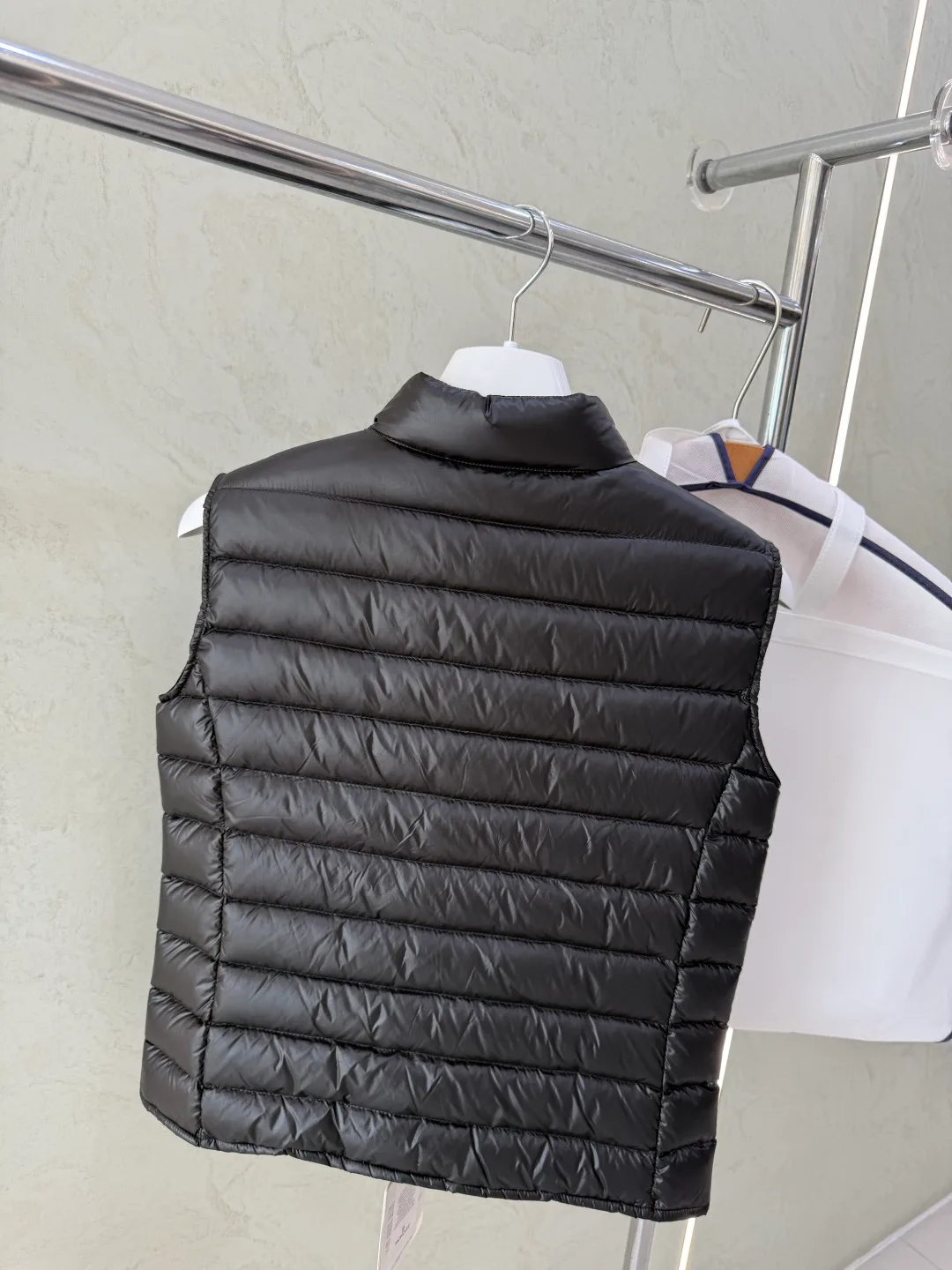 Men's Vests MONCLER 18030022