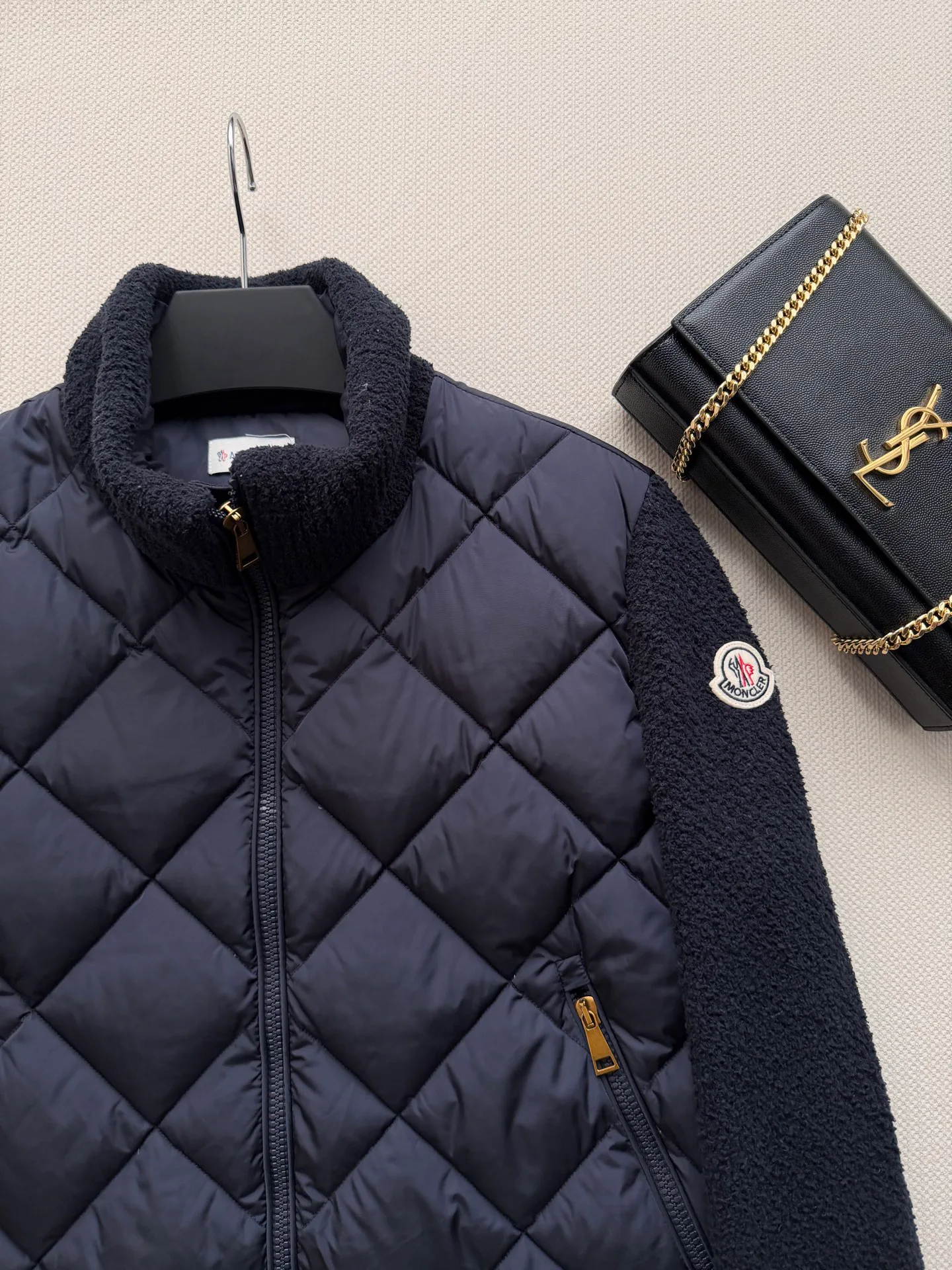 Women's Jackets And Down Jackets MONCLER 18325816
