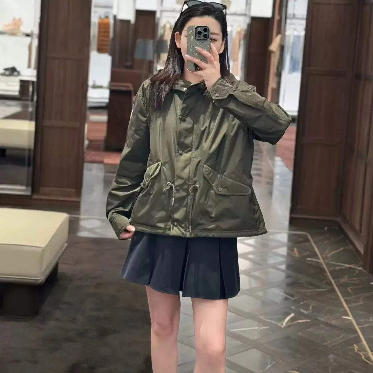 Women's Jackets And Down Jackets MONCLER 17288128