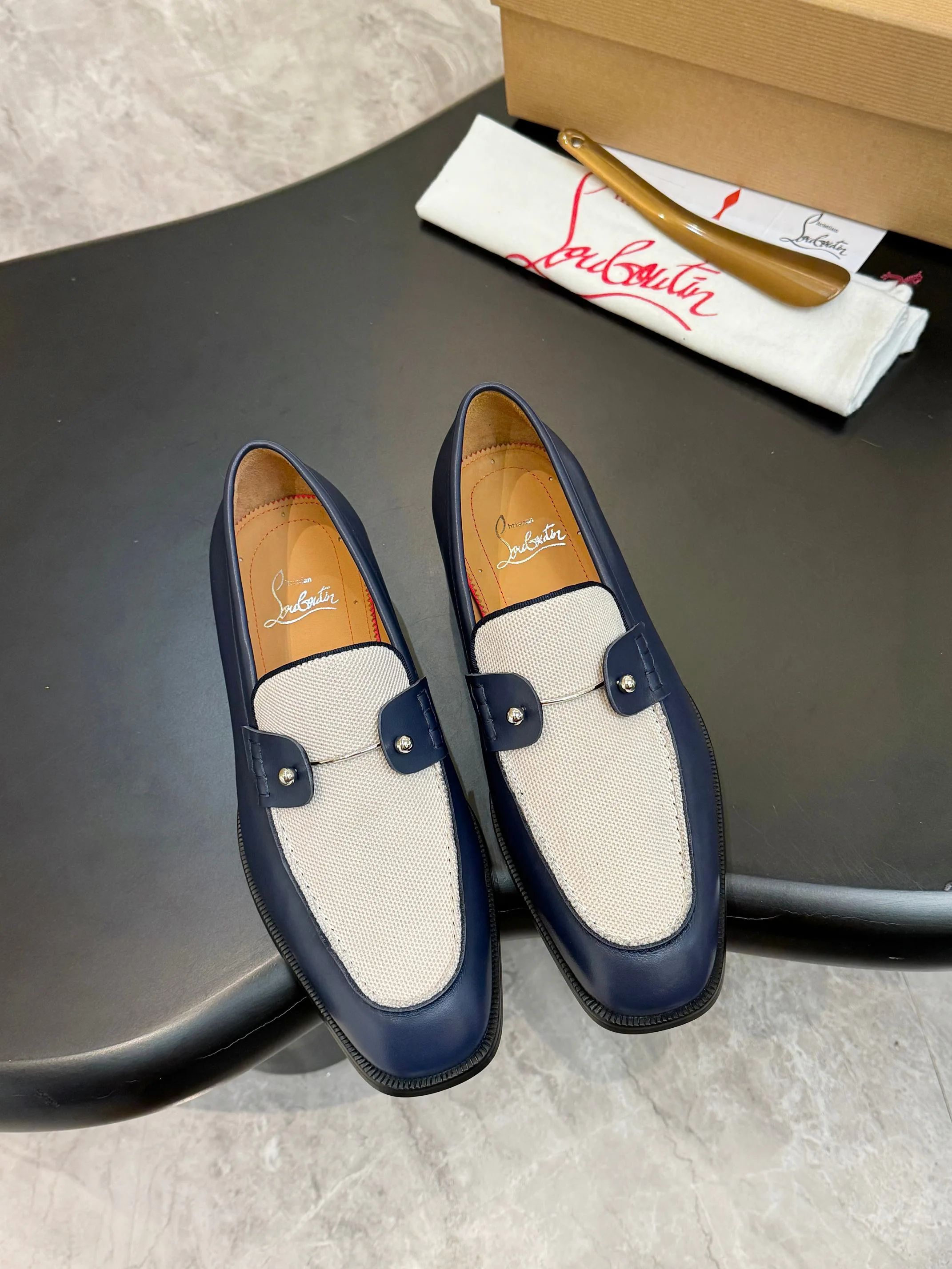 Men's Loafers And Dress Shoes CHRISTIAN LOUBOUTIN 18117275