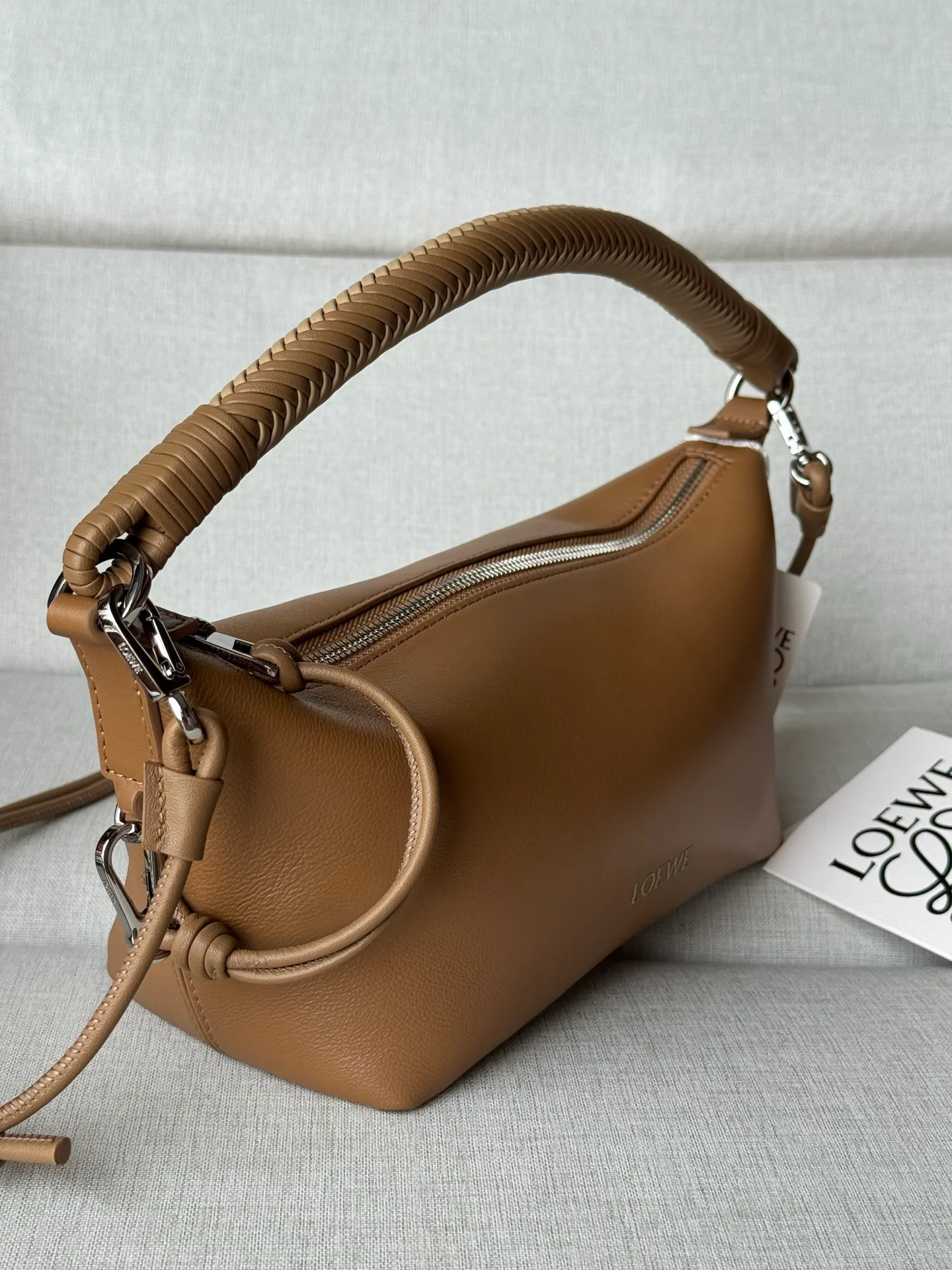 Women's Classic Handbags LOEWE 17797244