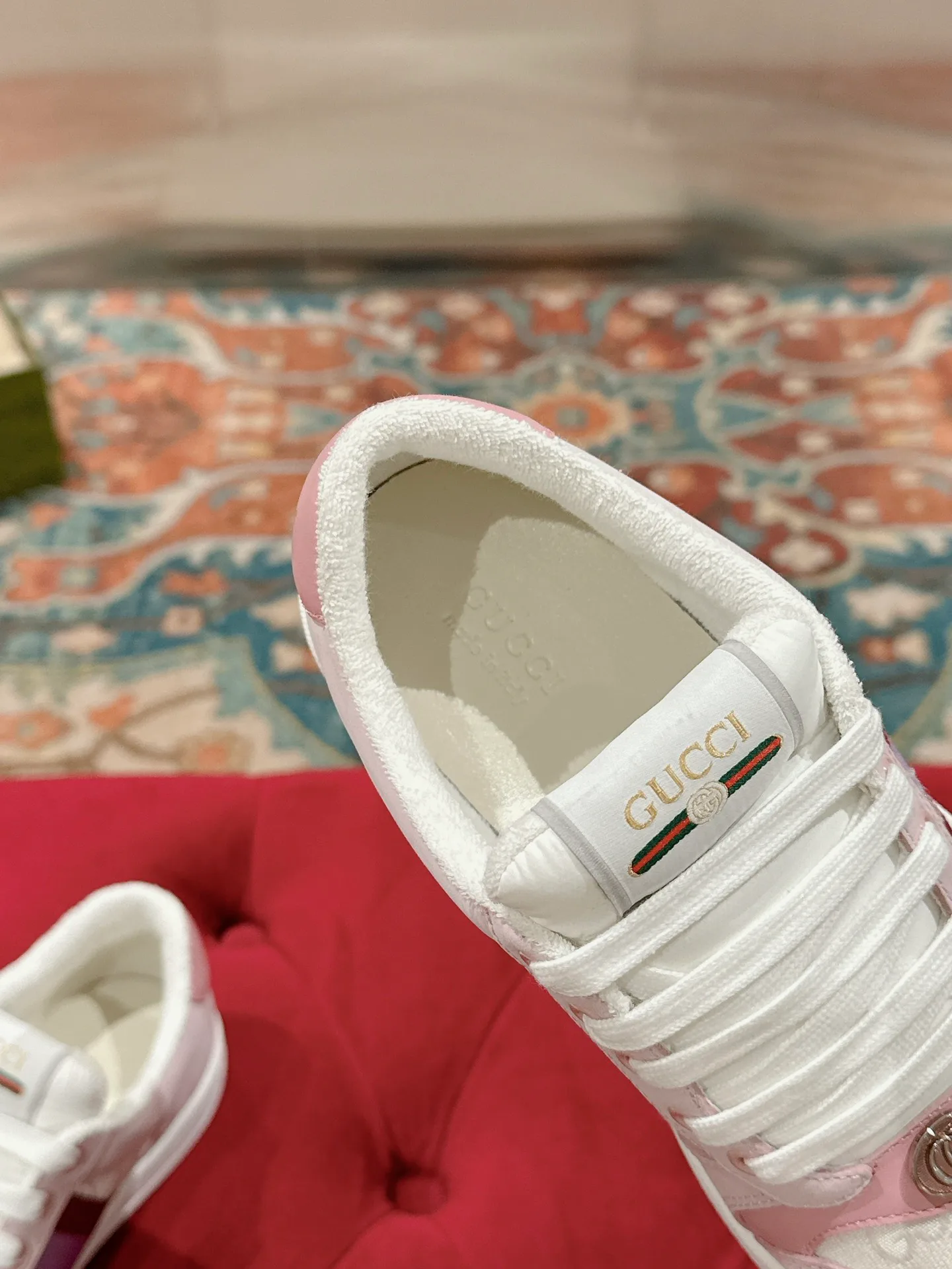Women's Sneakers GUCCI 17956690