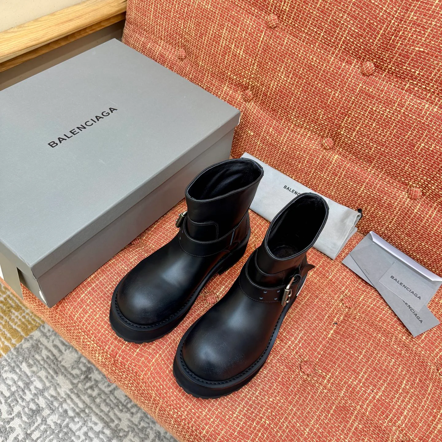 Women's Ankle Boots BALENCIAGA 18006311