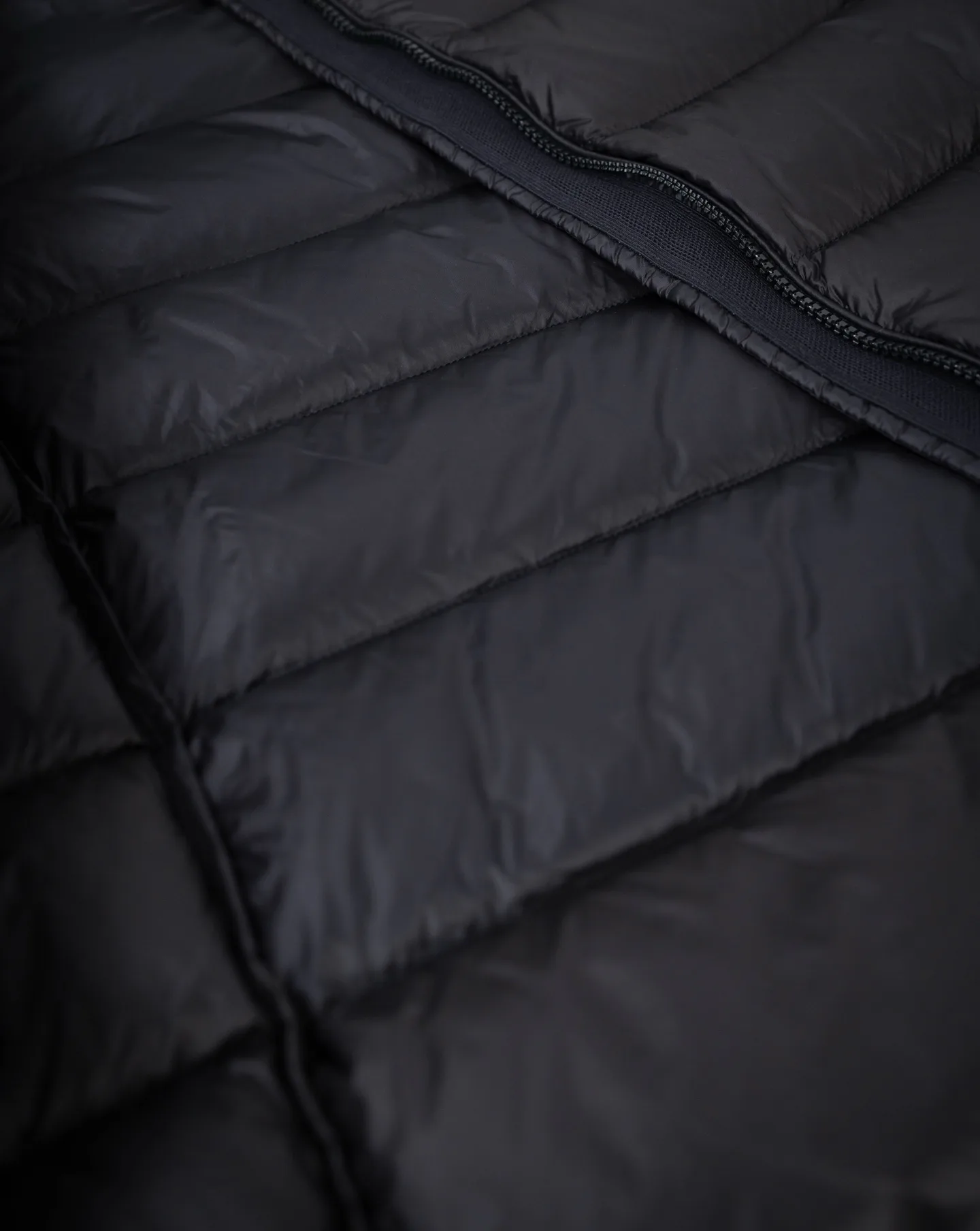 Women's Jackets And Down Jackets MONCLER 18141270