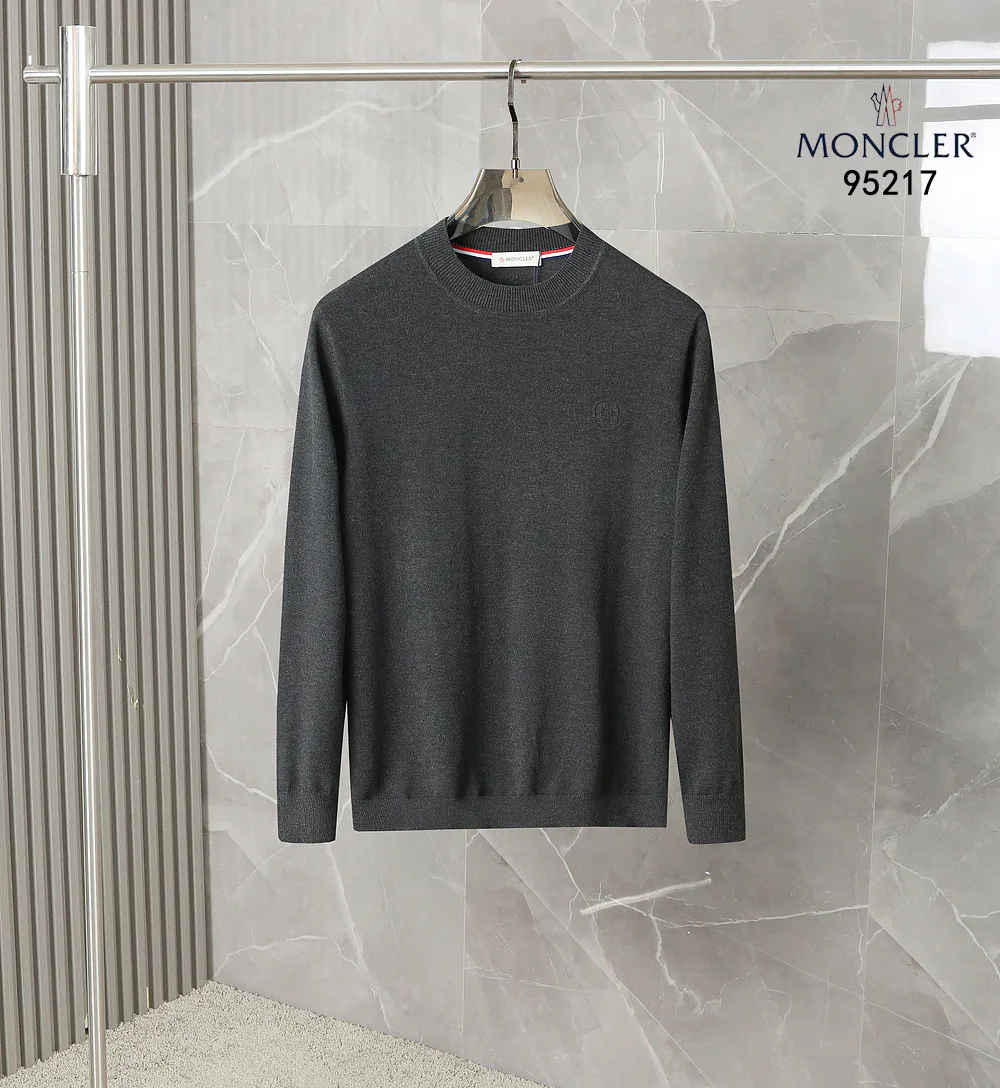 Men's Jumpers And Sweaters MONCLER 17993780