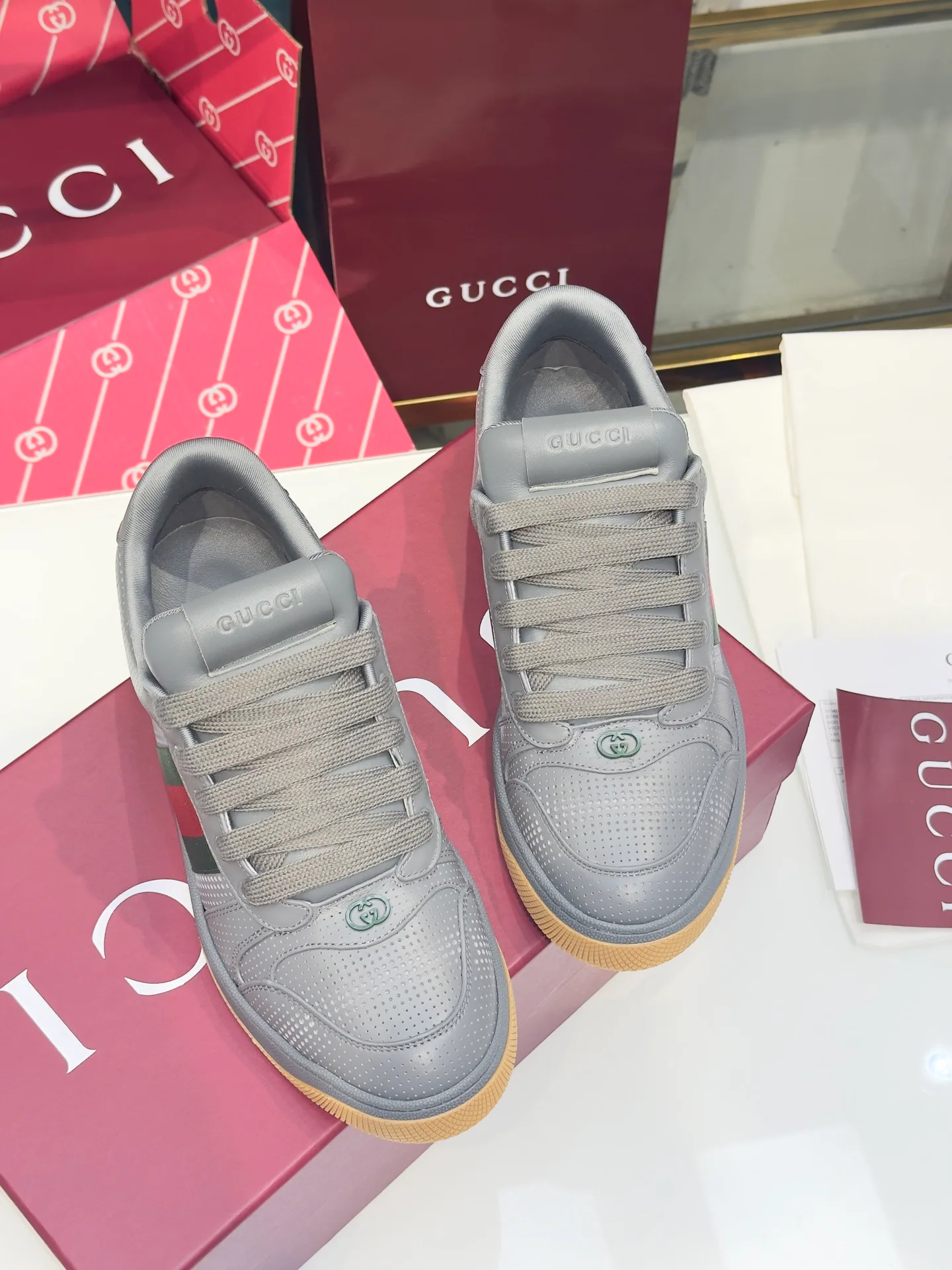 Women's Sneakers GUCCI 17946875