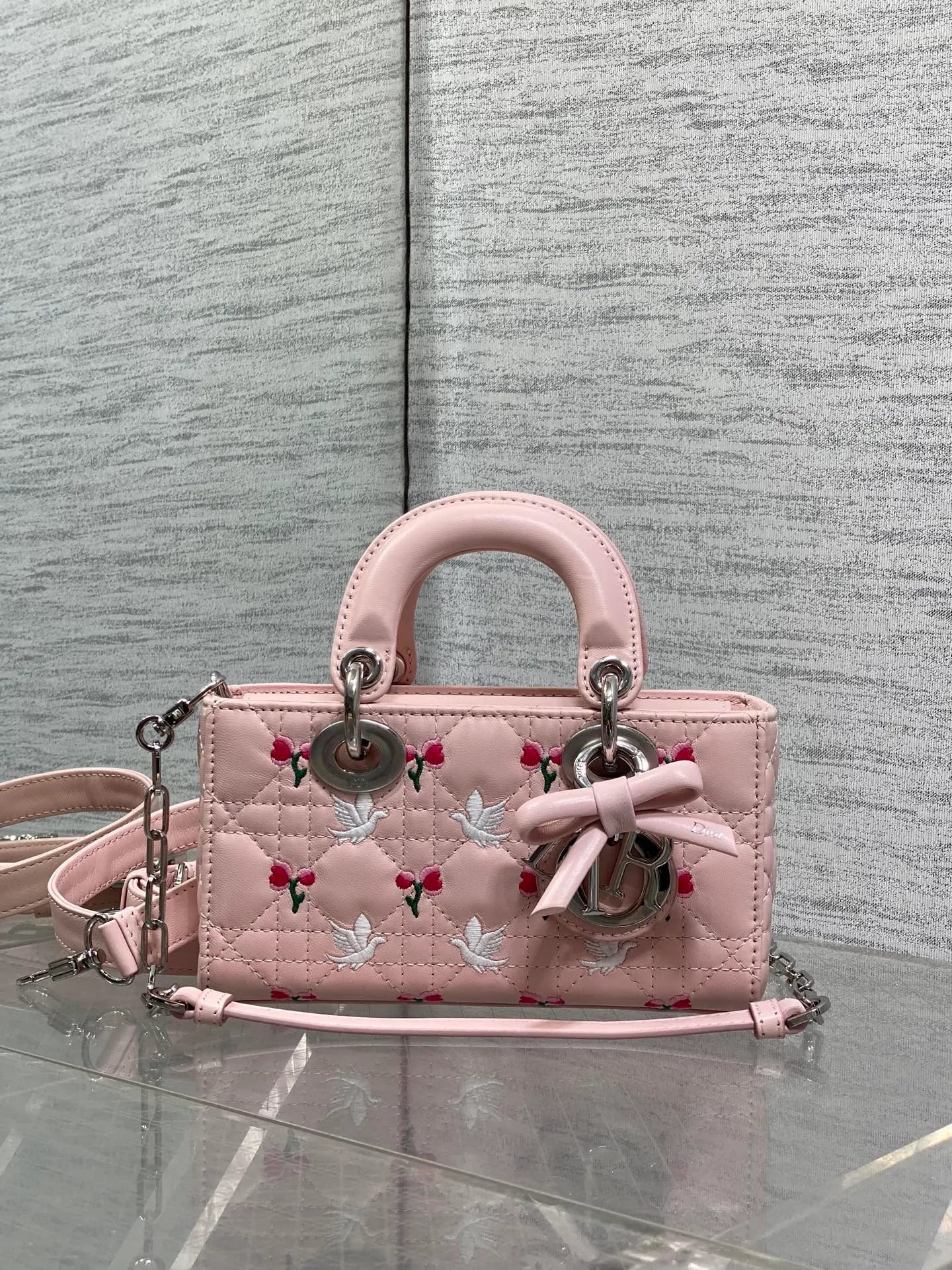 Women's Classic Handbags CHRISTIAN DIOR 17601336