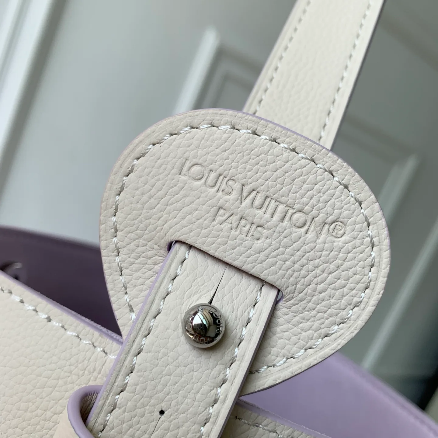 Women's Classic Handbags LOUIS VUITTON 18147483