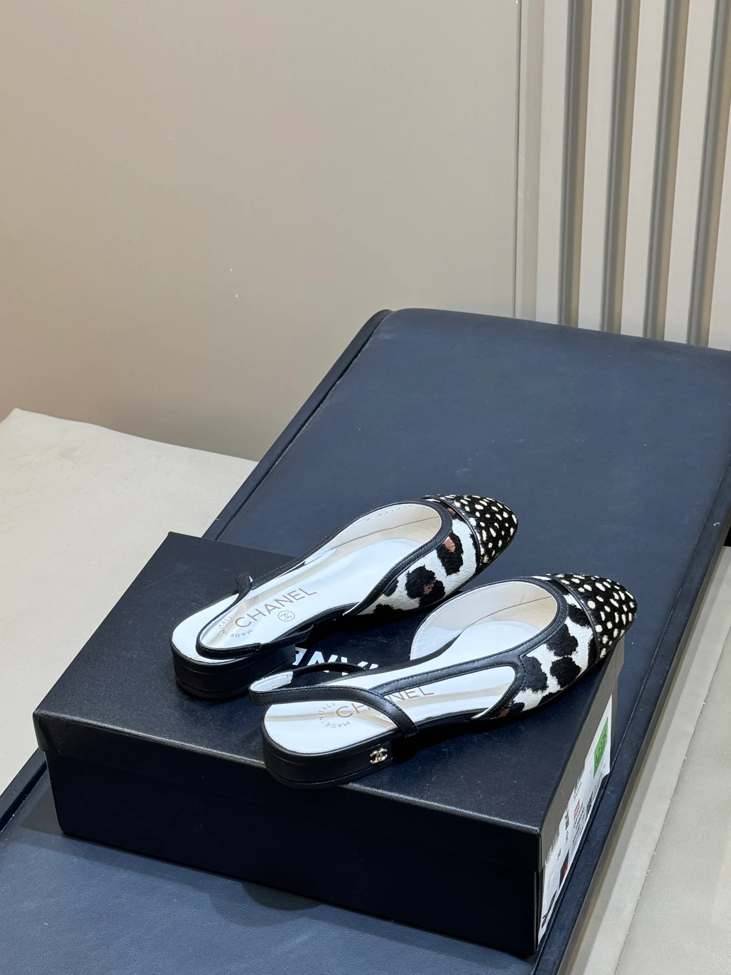 Women's Open-Toe Sandals CHANEL 17490880