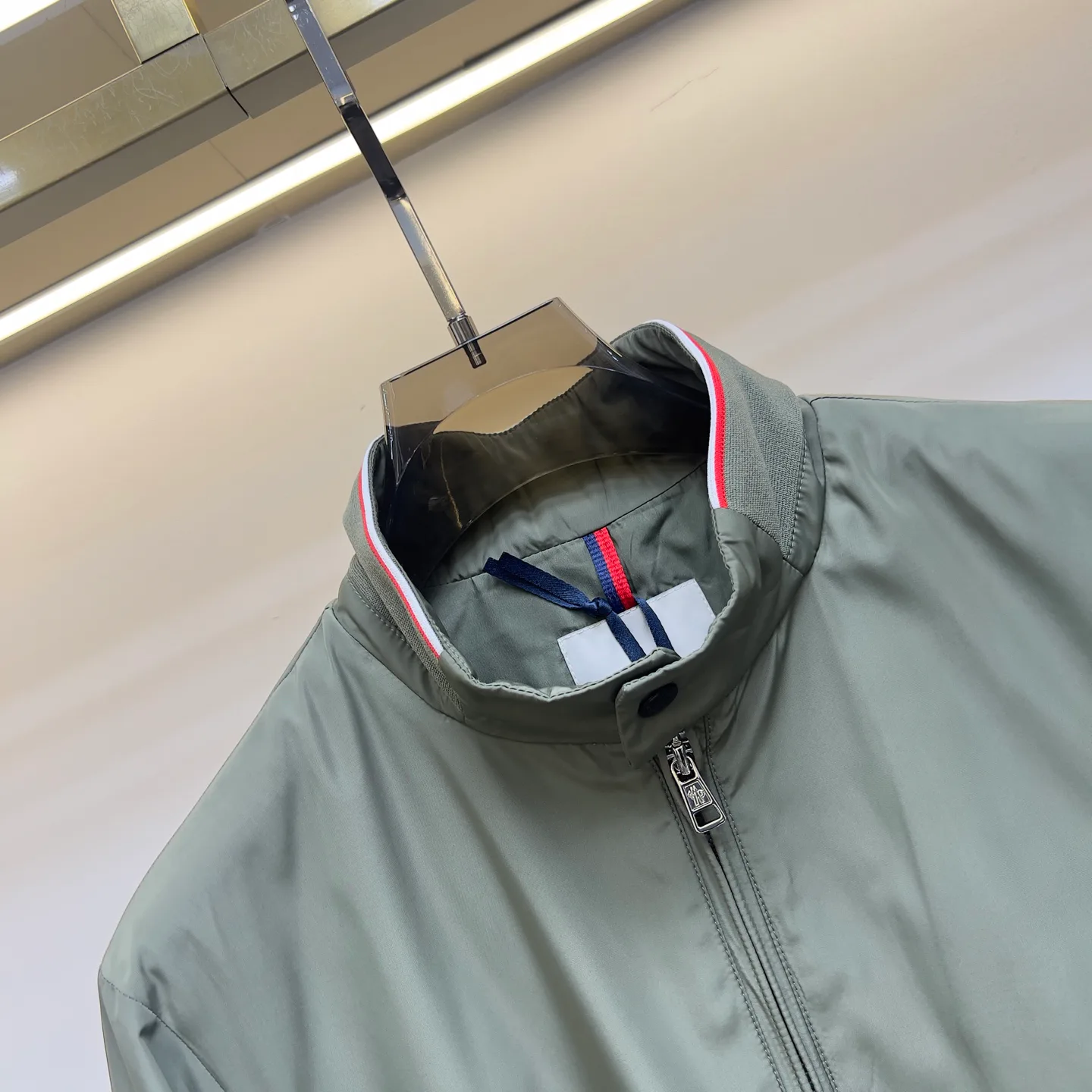 Women's Jackets And Down Jackets MONCLER 17340707