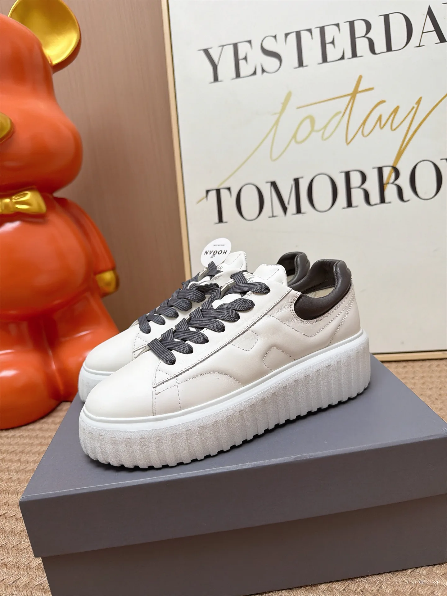 Women's Sneakers HOGAN 18239697