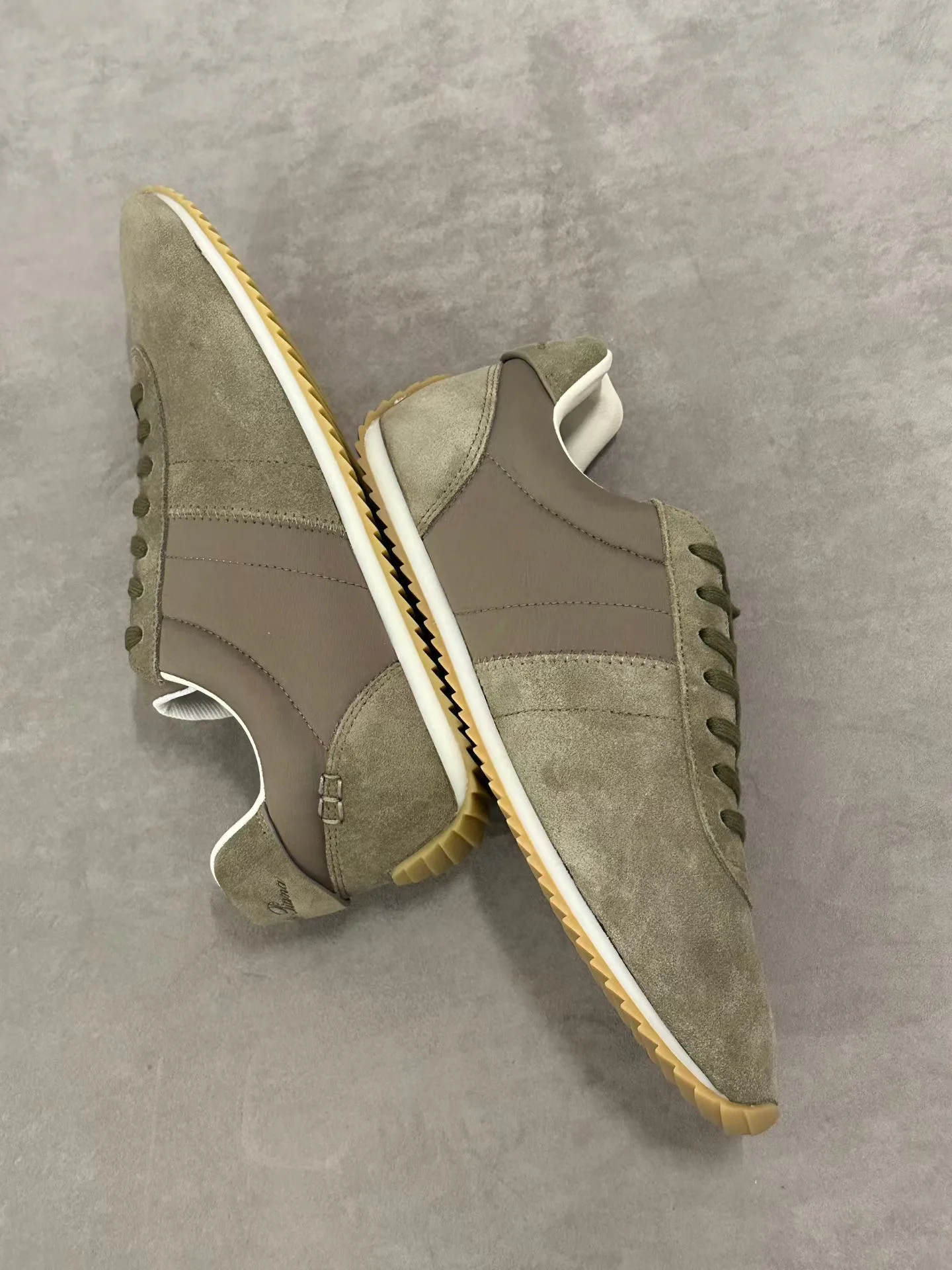 Women's Sneakers LORO PIANA 18267403
