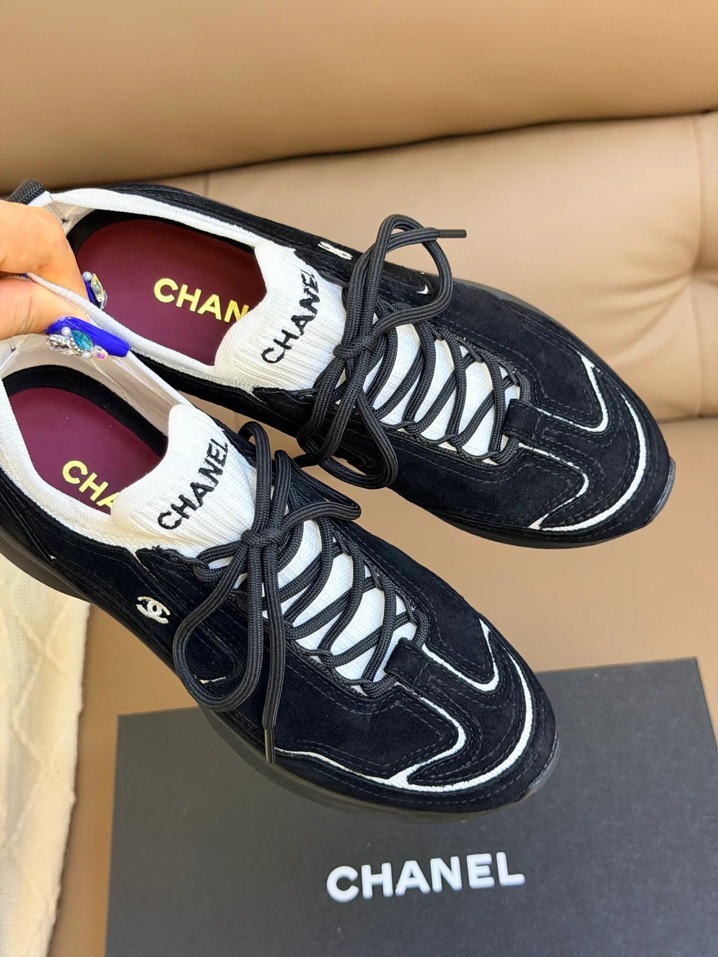 Women's Sneakers CHANEL 17510612