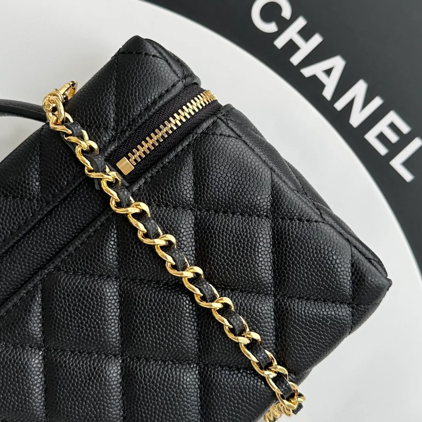 Women's Classic Handbags CHANEL 18186209