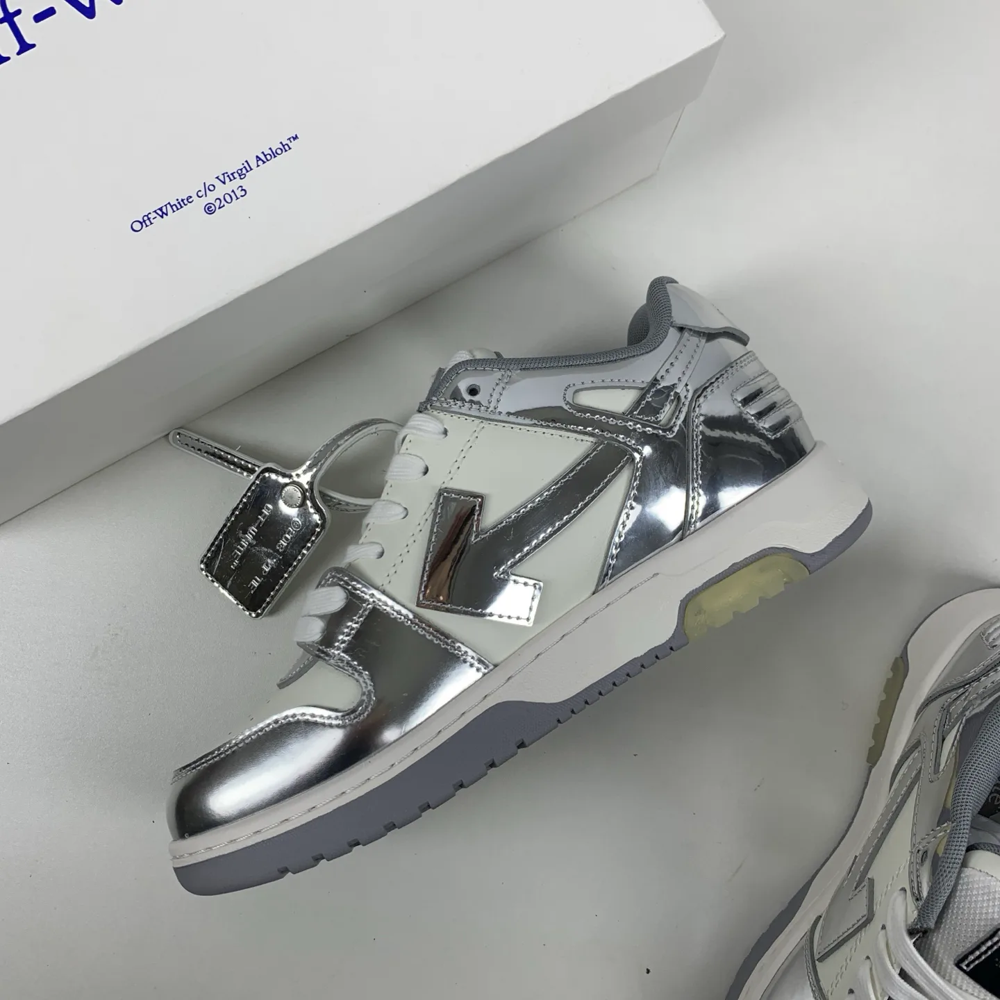 Women's Sneakers OFF-WHITE 17776393