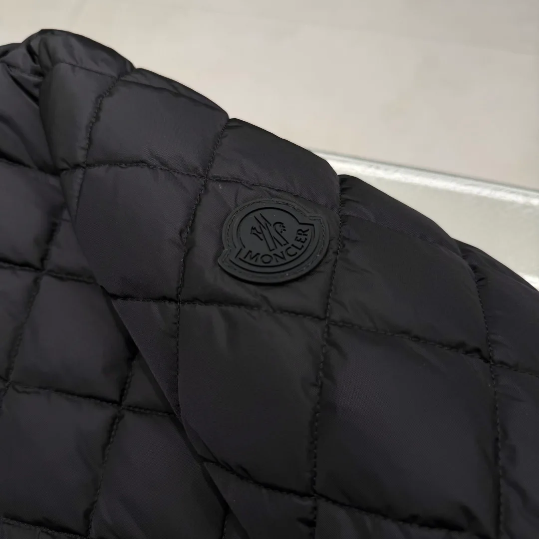 Men's Jackets And Down Jackets MONCLER 18019843