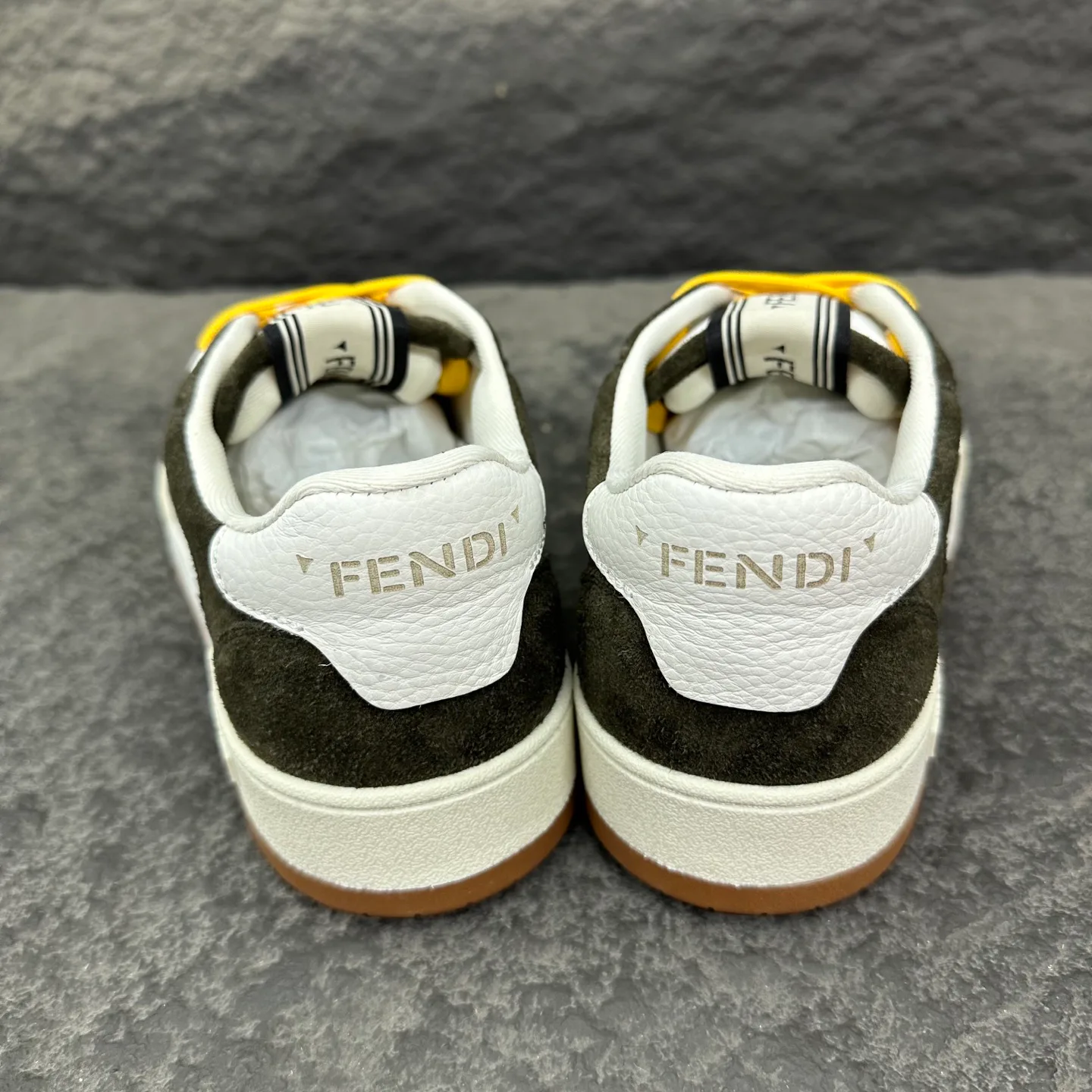Men's Sneakers FENDI 18154159