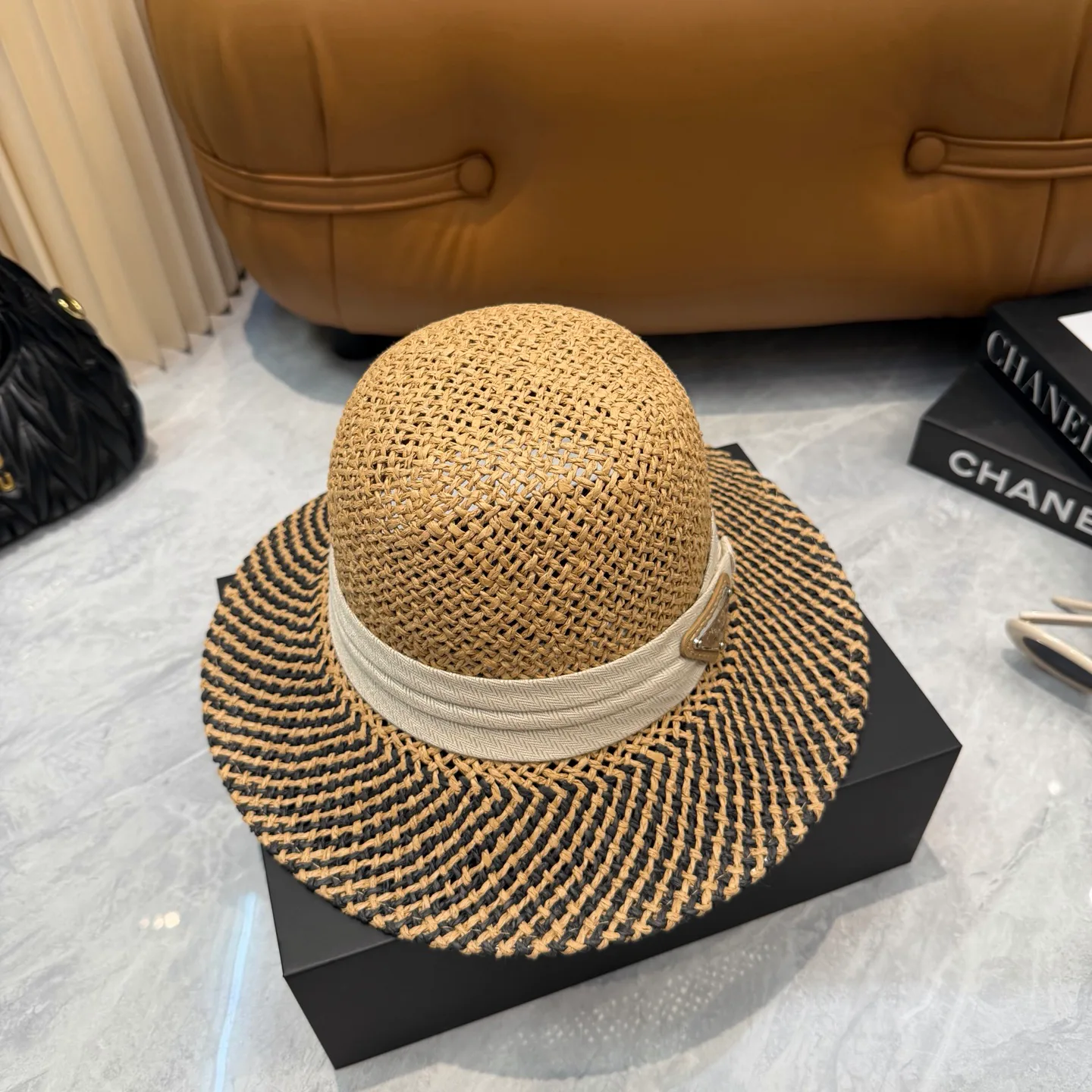Hats PRADA 17604941