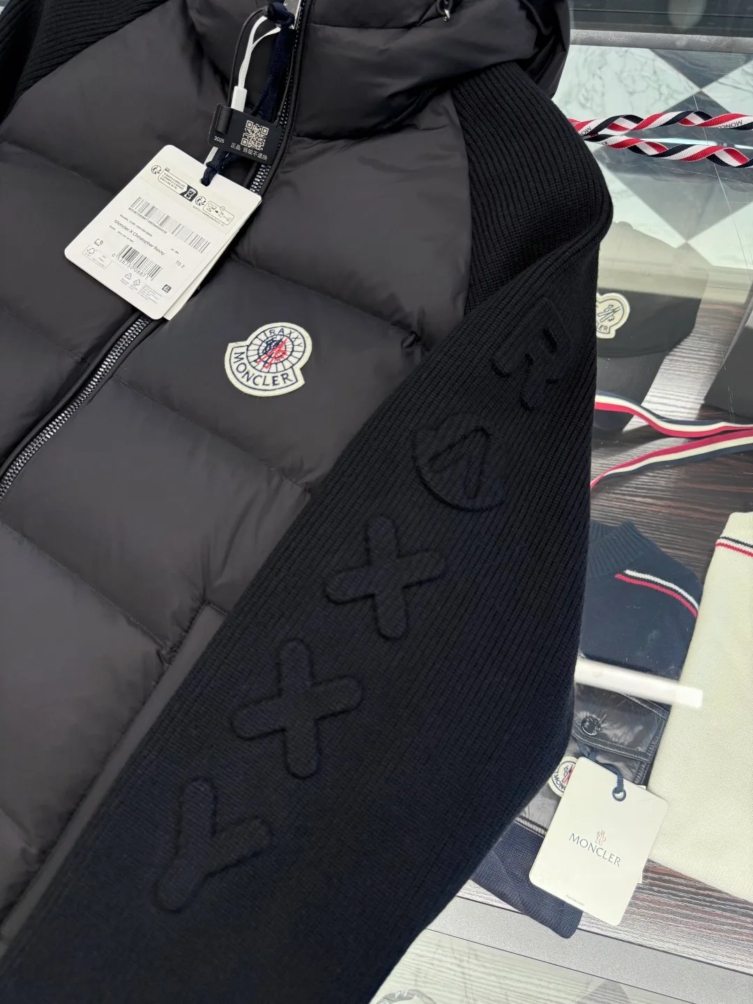 Women's Jackets And Down Jackets MONCLER 18007613