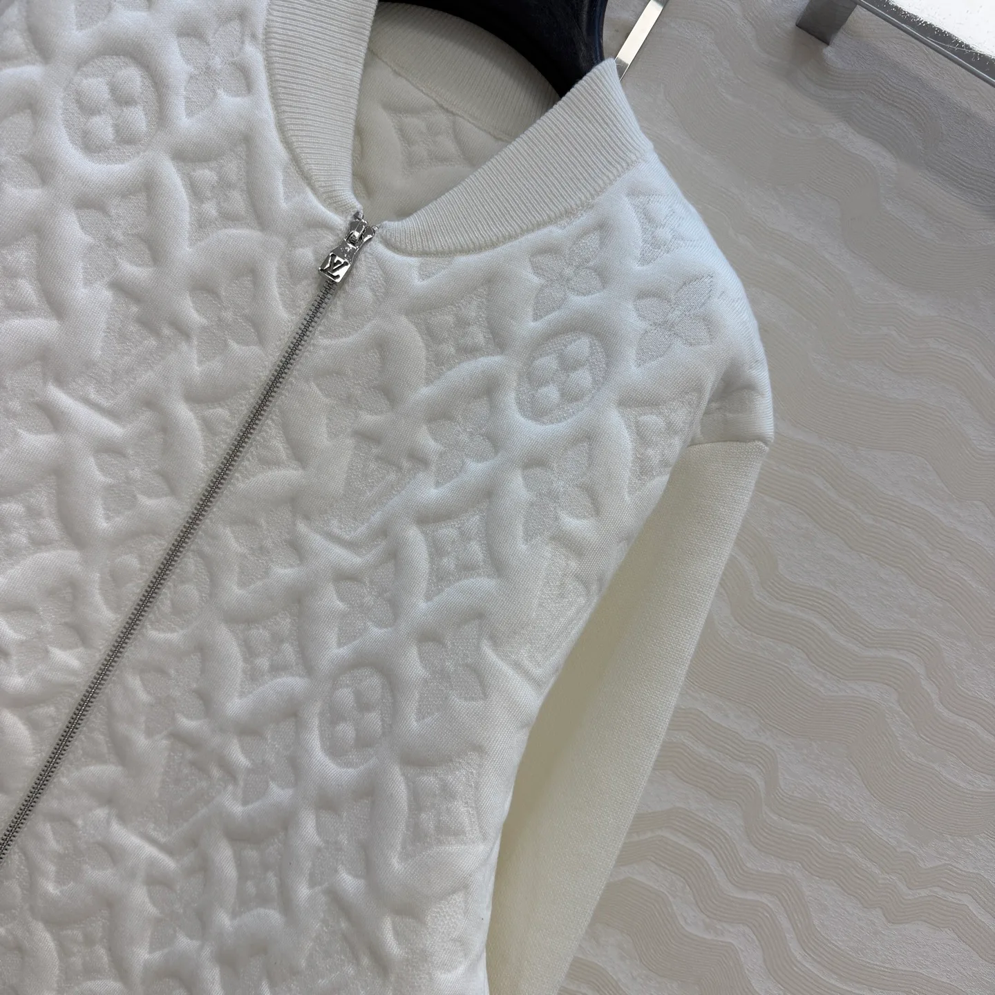 Women's Jackets And Down Jackets LOUIS VUITTON 18439433