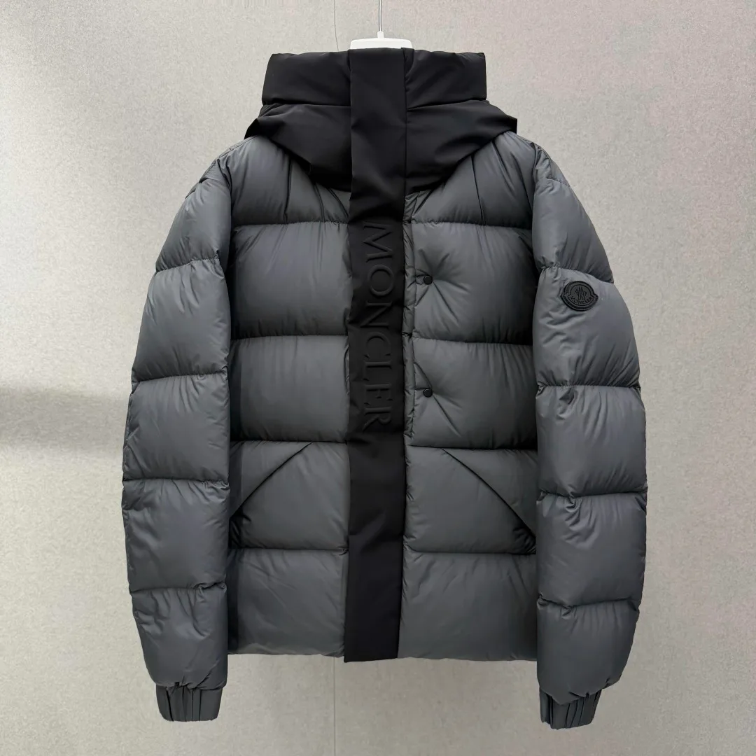 Men's Jackets And Down Jackets MONCLER 17391891