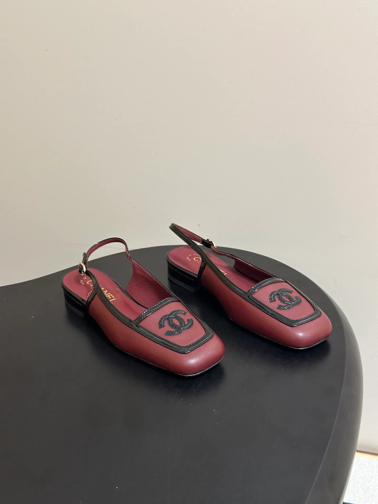 Women's Open-Toe Sandals CHANEL 18041939
