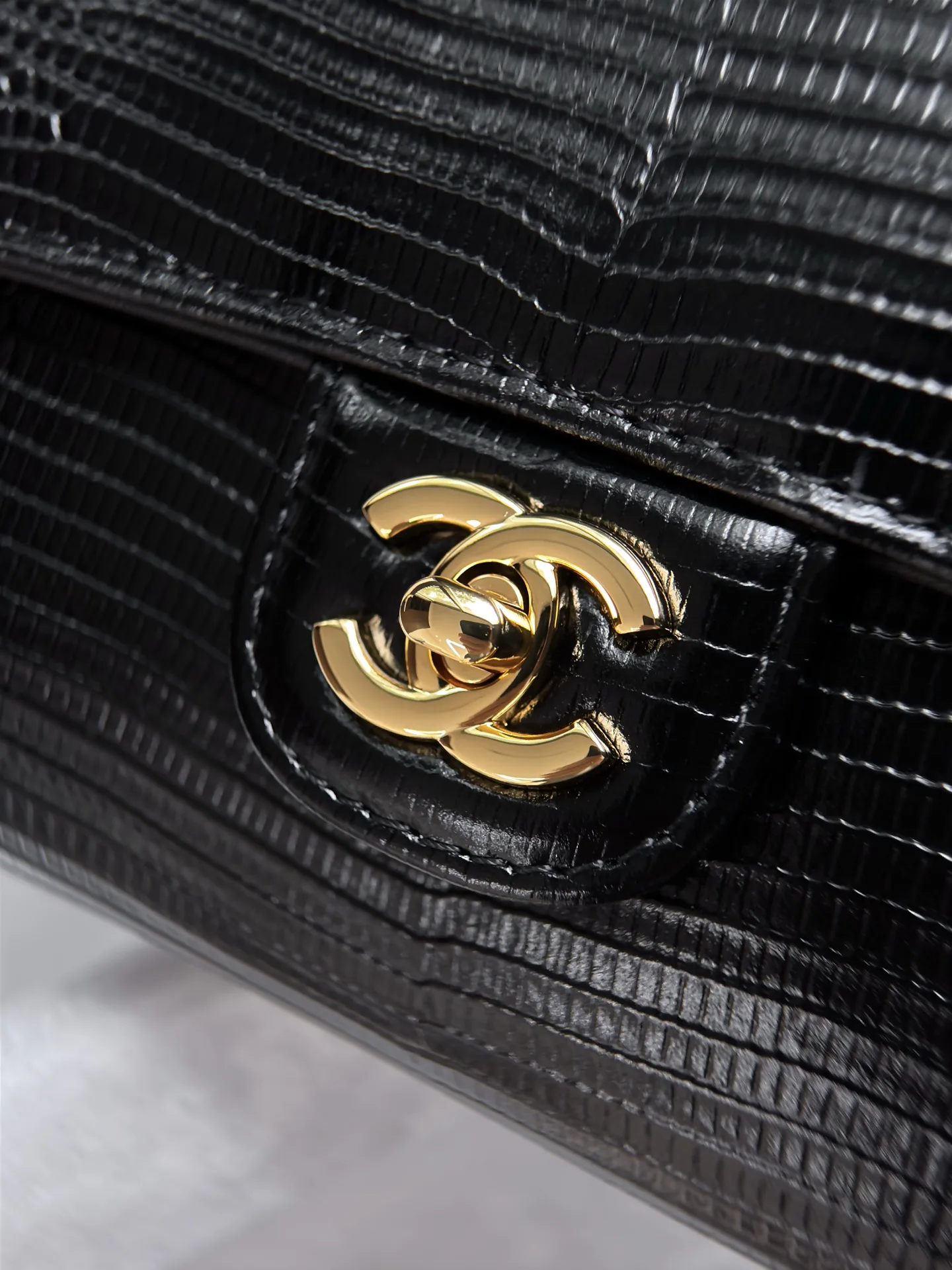 Women's Classic Handbags CHANEL 18065624