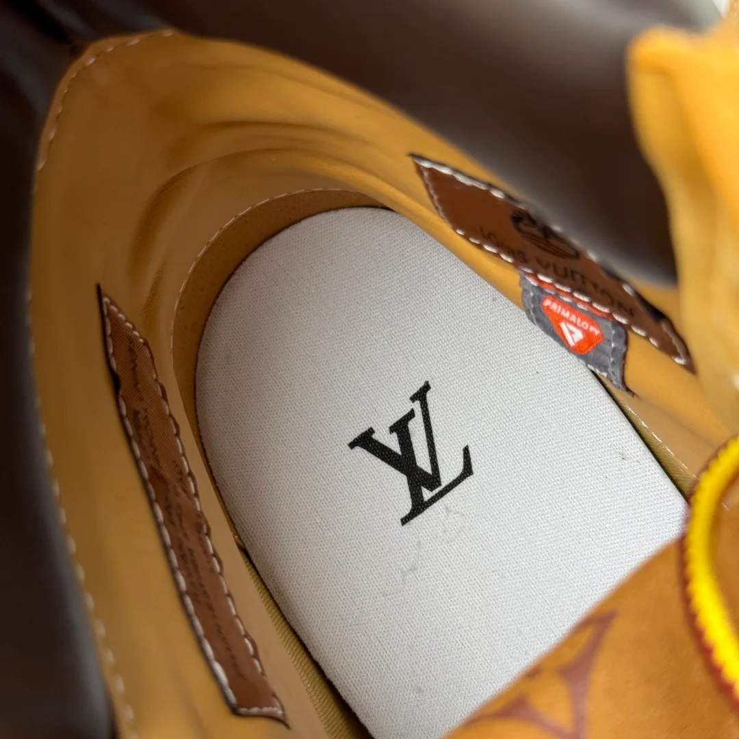 Men's Ankle Boots LOUIS VUITTON 18230765