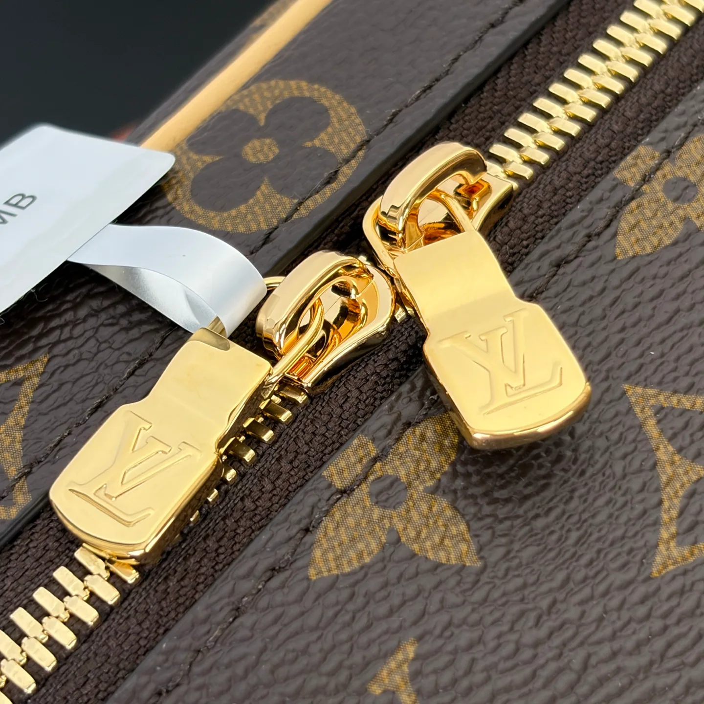 Классические Сумки Женские Louis Vuitton 18612735
