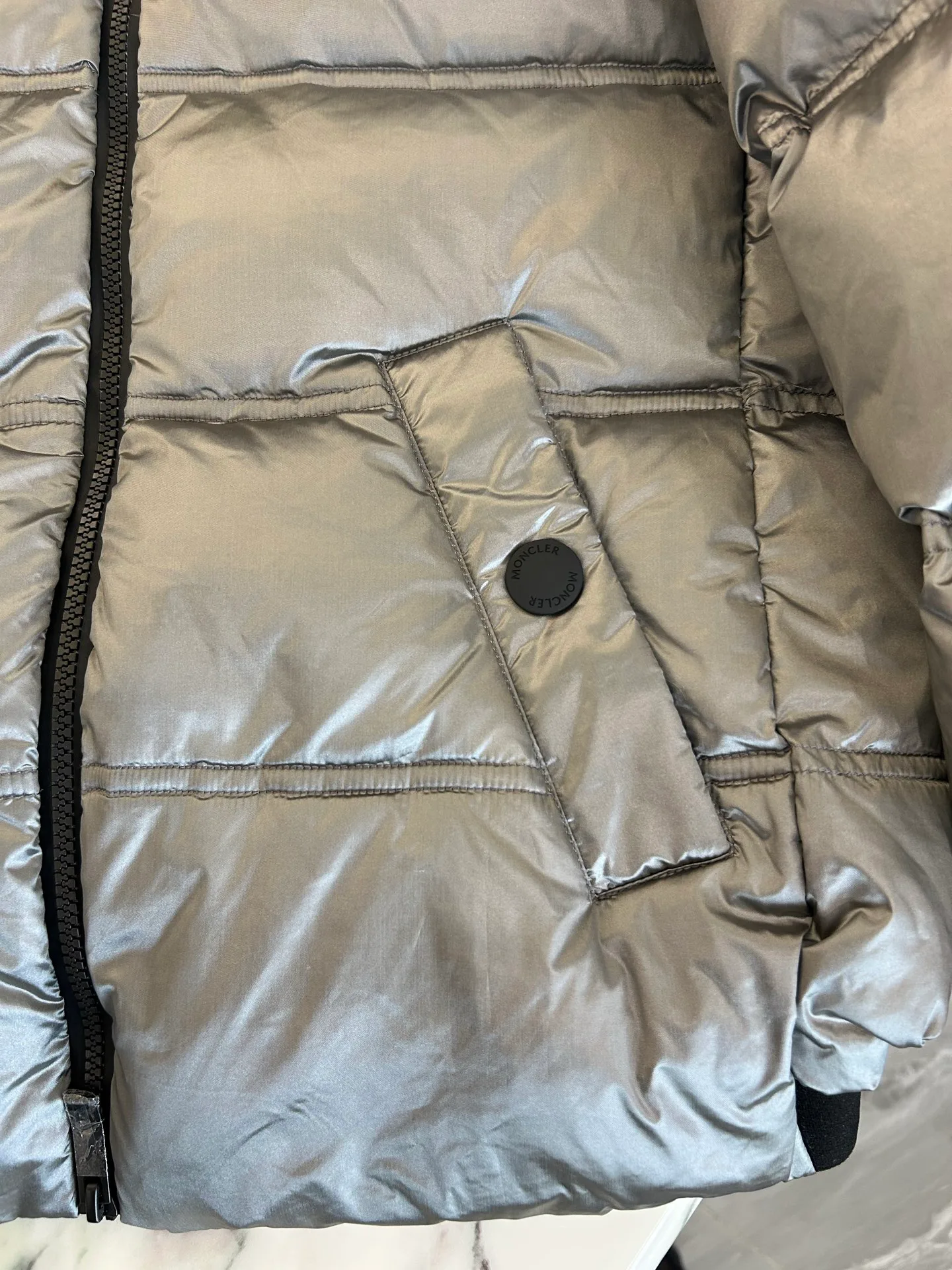 Women's Jackets And Down Jackets MONCLER 17904500