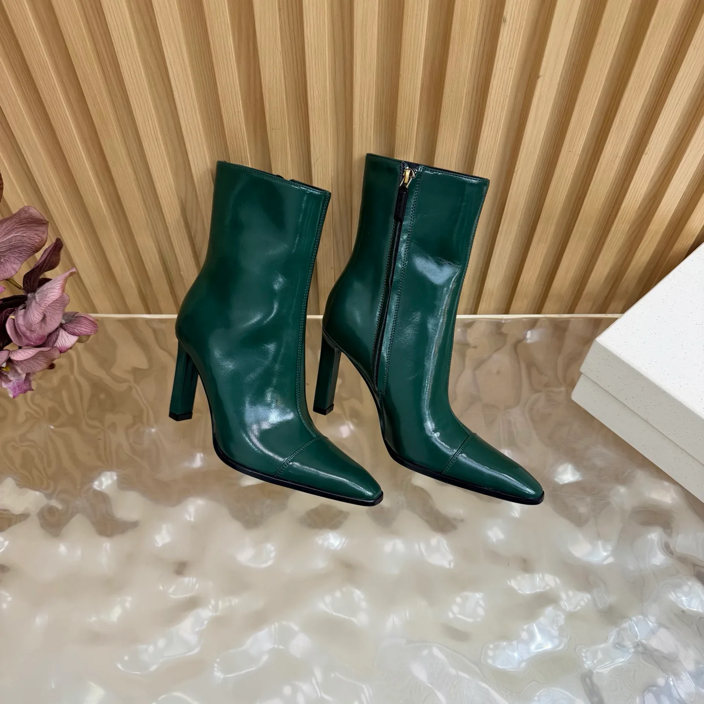 Women's Booties SAINT LAURENT 18508921