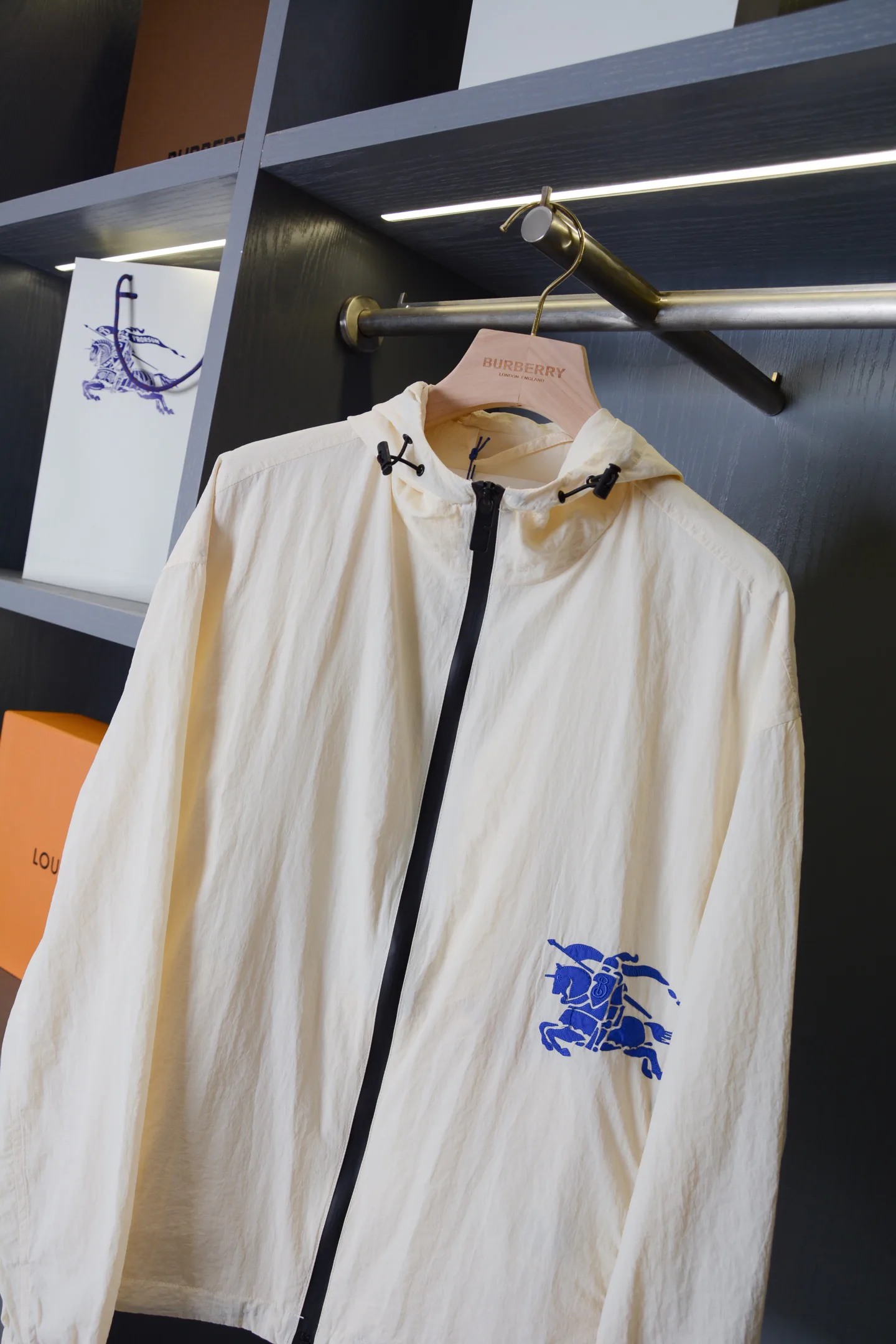 Women's Jackets And Down Jackets BURBERRY 17835254
