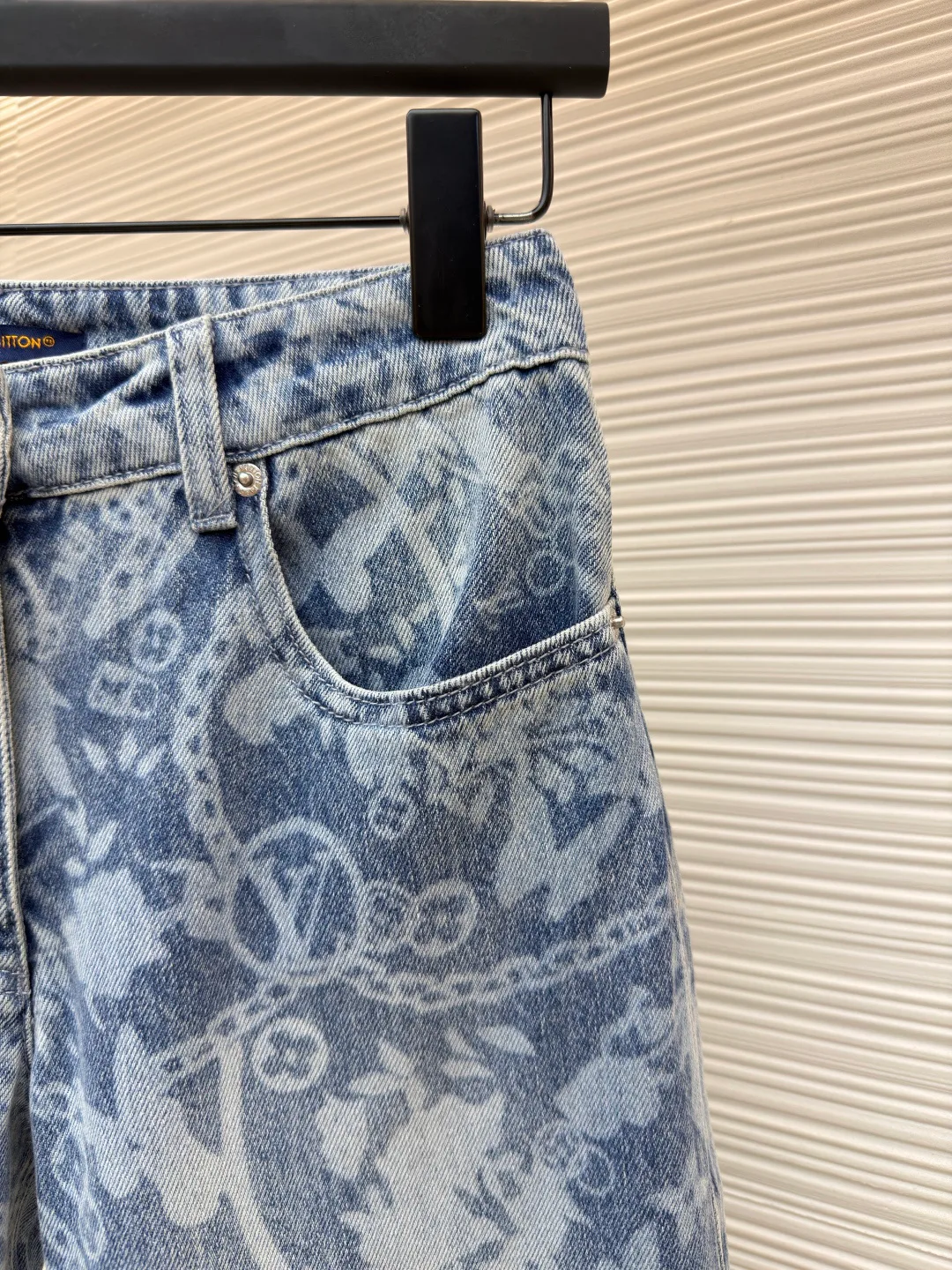 Men's Jeans LOUIS VUITTON 17740837