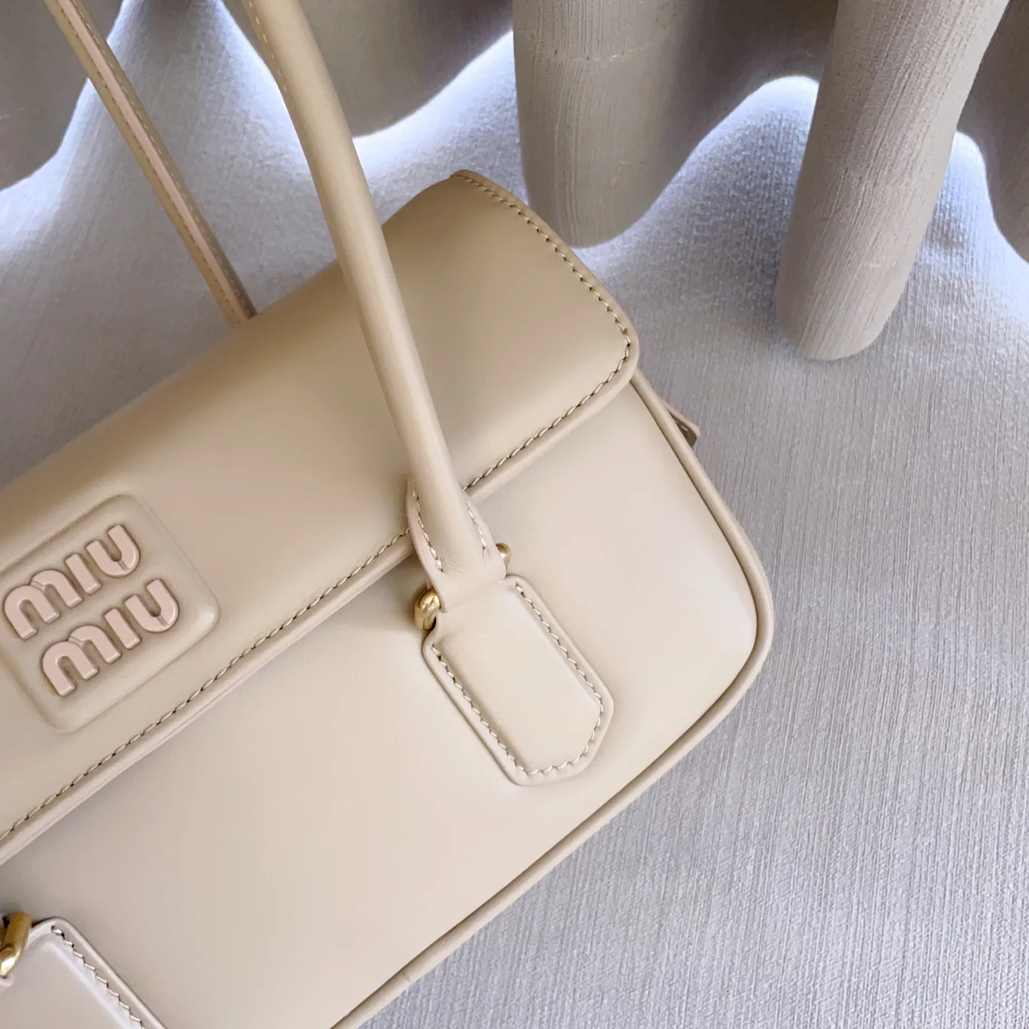 Women's Classic Handbags MIU MIU 18323216