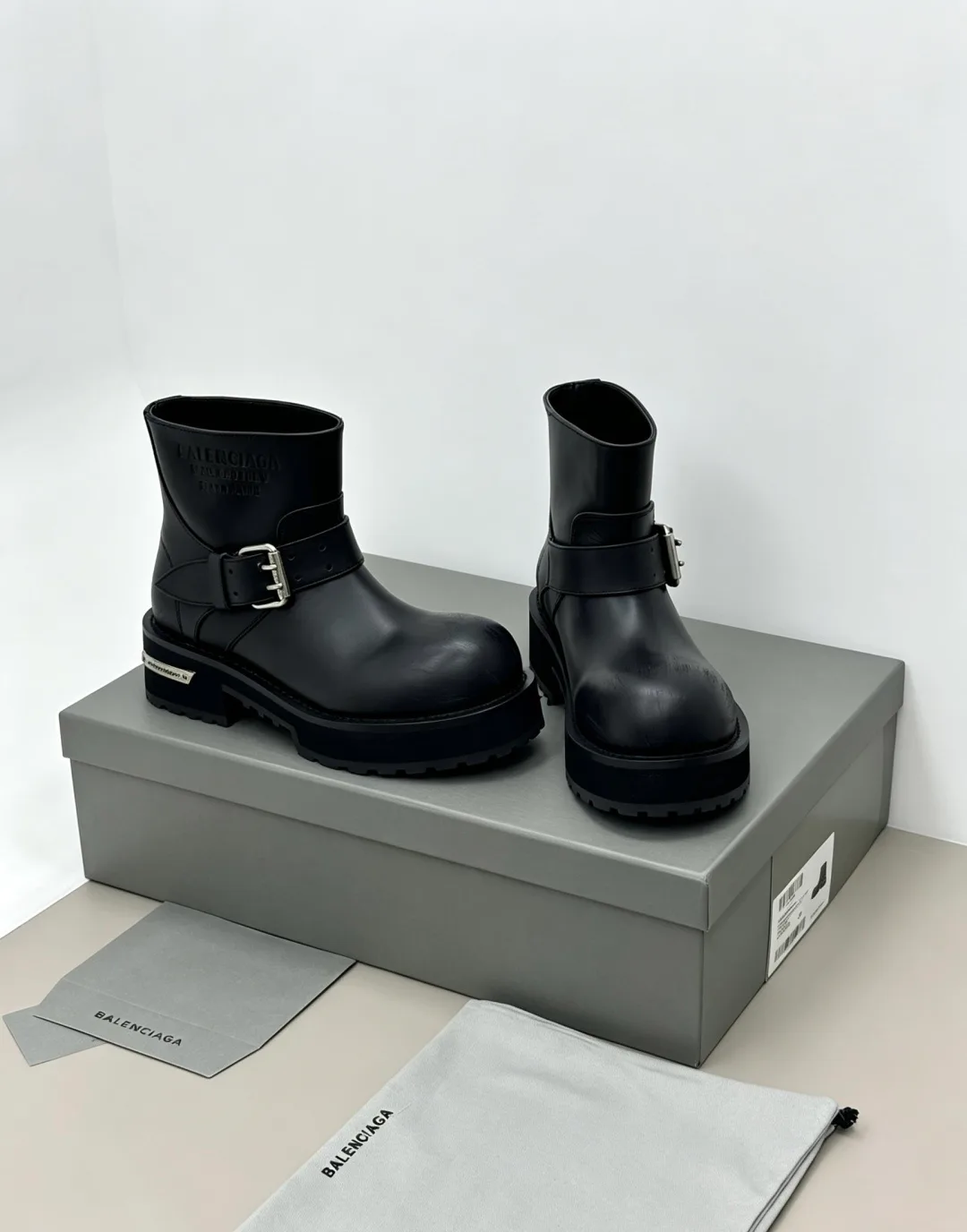 Women's Ankle Boots BALENCIAGA 18006163