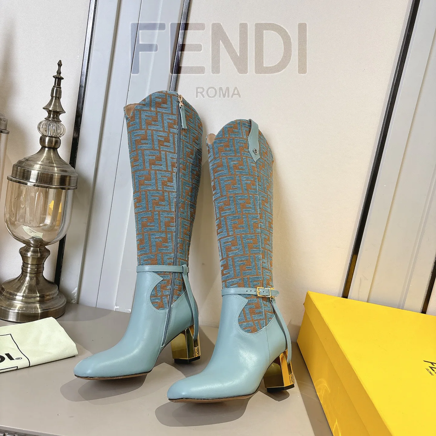 Women's Boots FENDI 18247883