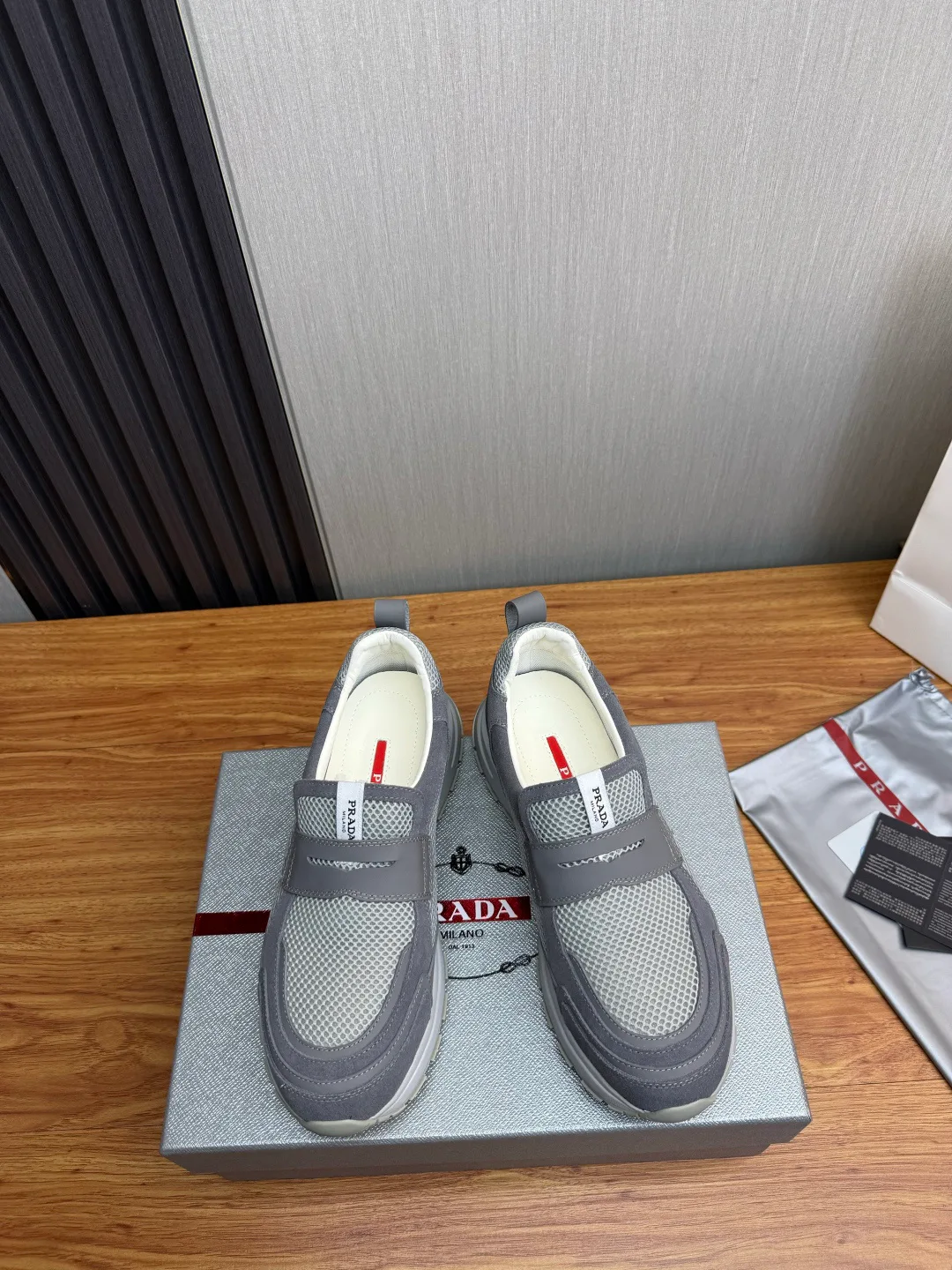 Men's Sneakers PRADA 17814138