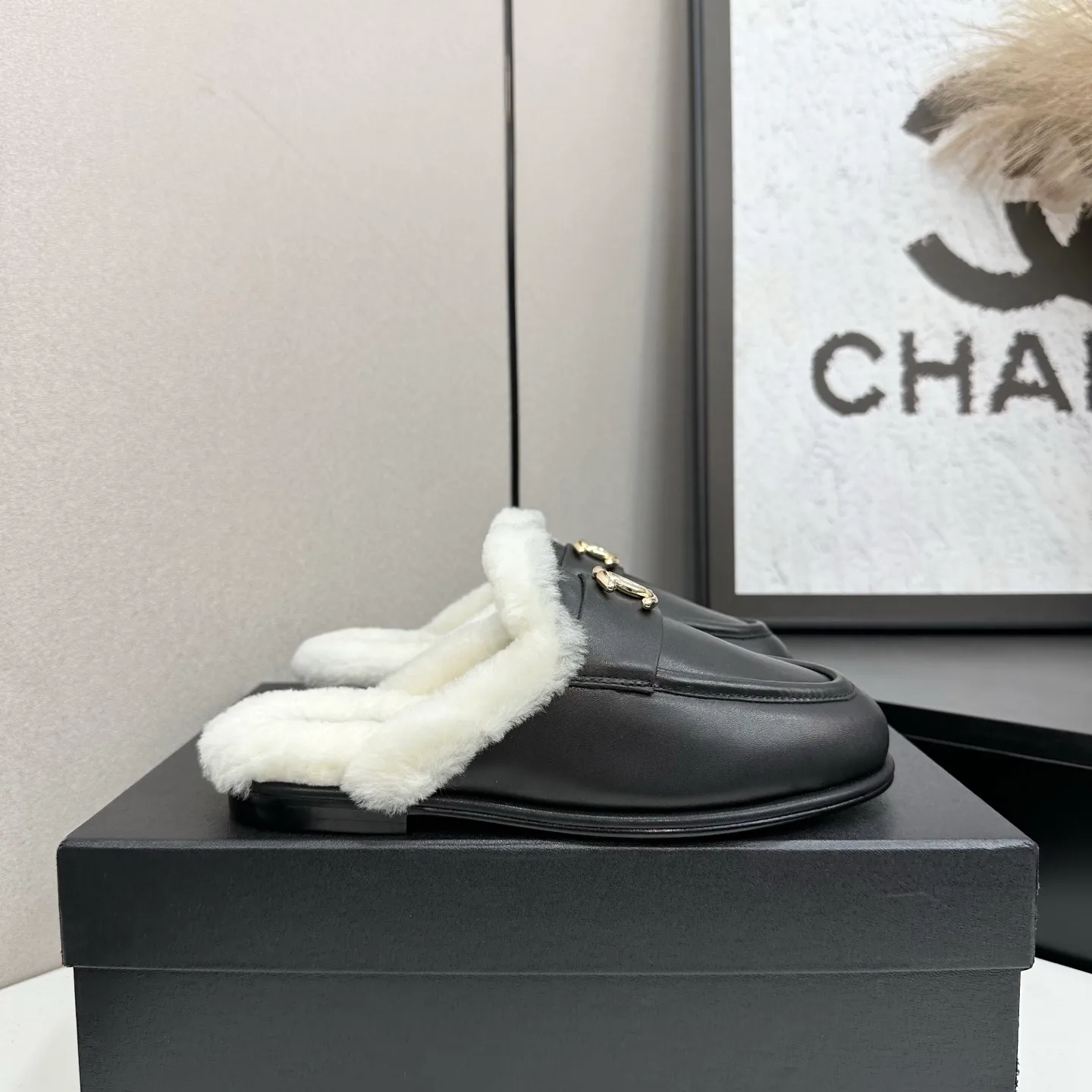 Women's Loafers And Moccasins CHANEL 18083897